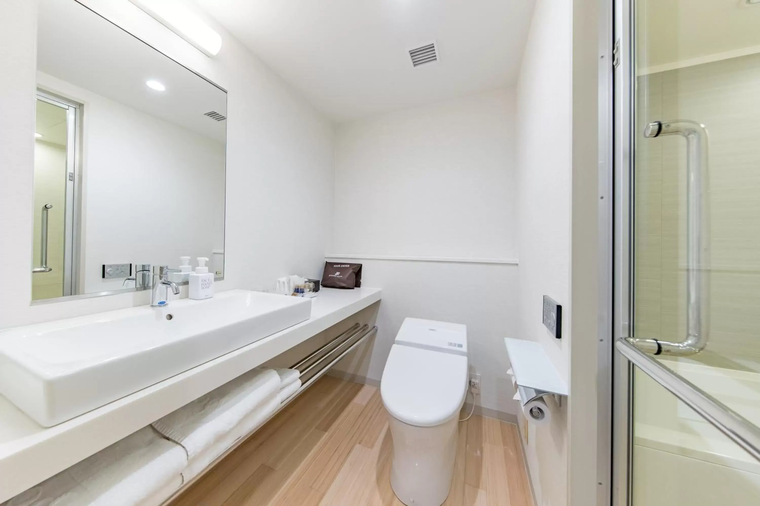 Bathroom in JR Kyushu Hotel Blossom Hakata Central Bathroom in JR Kyushu Hotel Blossom Hakata Central