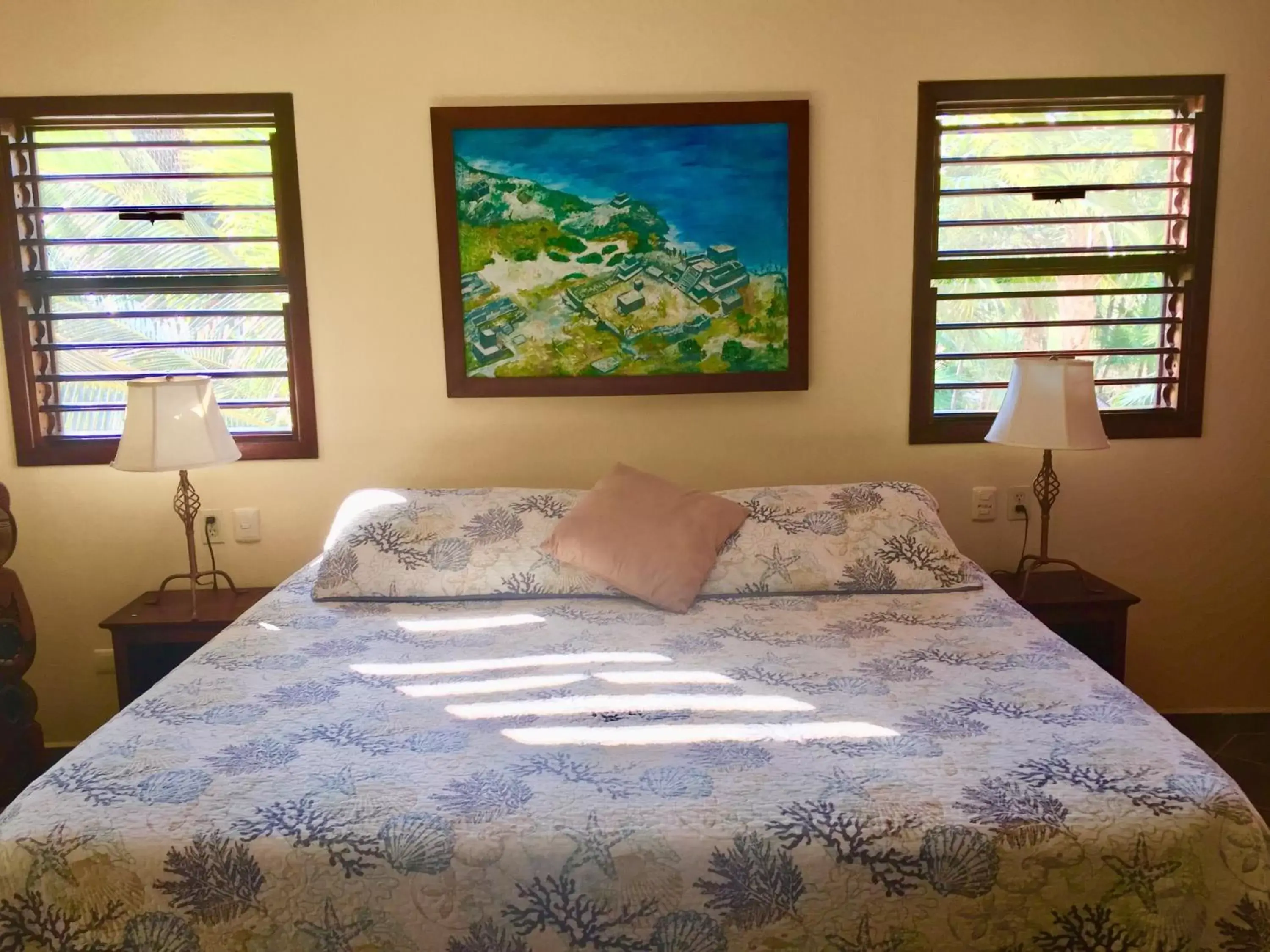 Bed in Nah Uxibal Villa and Casitas