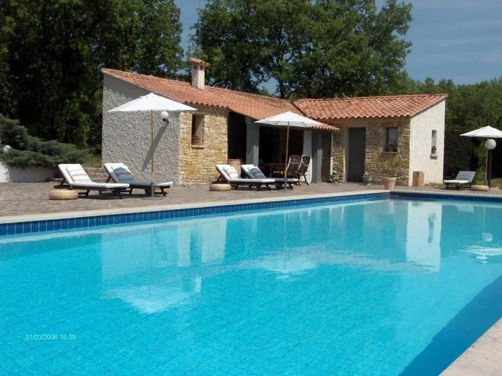 Pool view in La Devinière