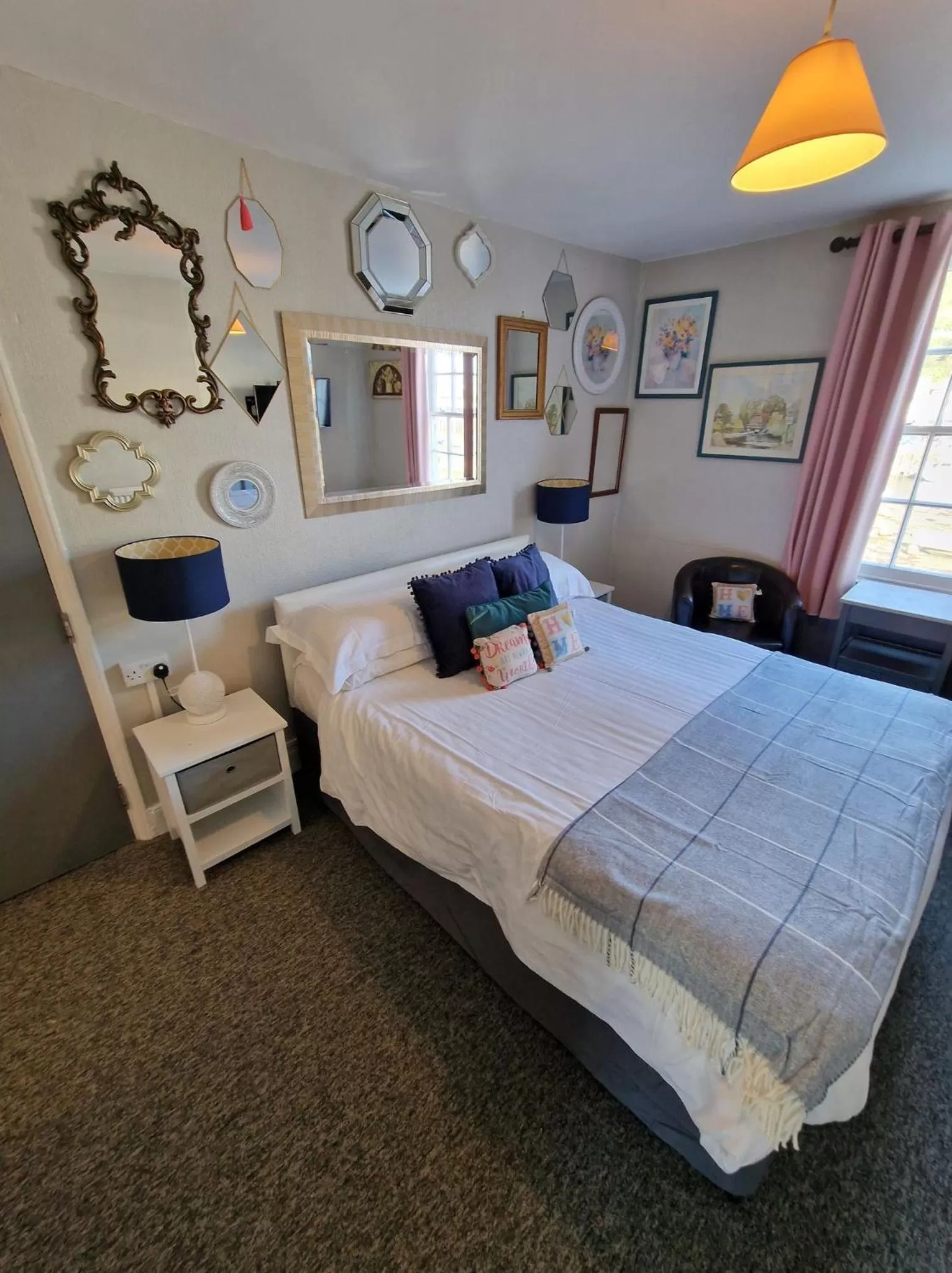 Standard Triple Room in The Harbour Moon