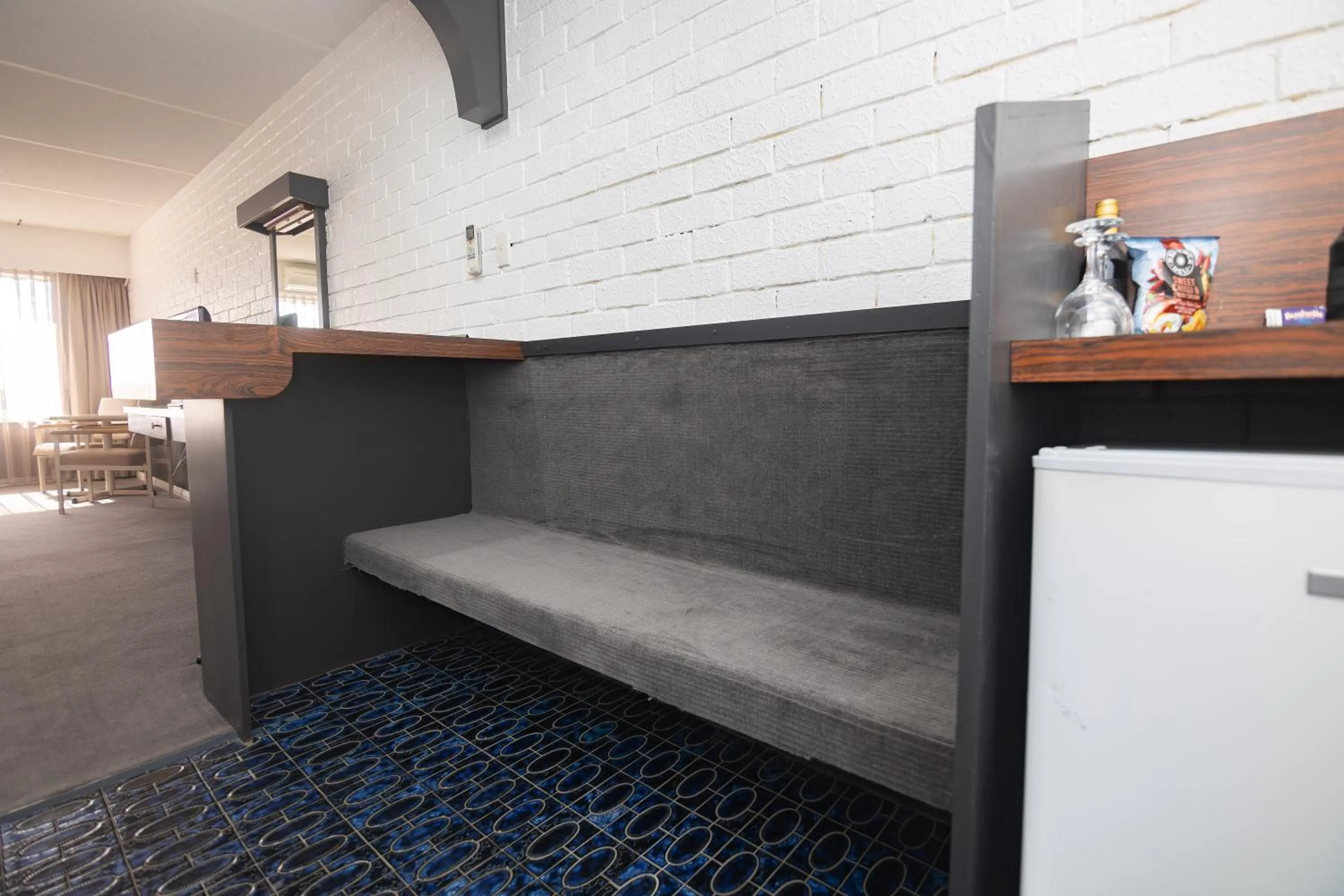 Living room in Dog Rock Motel