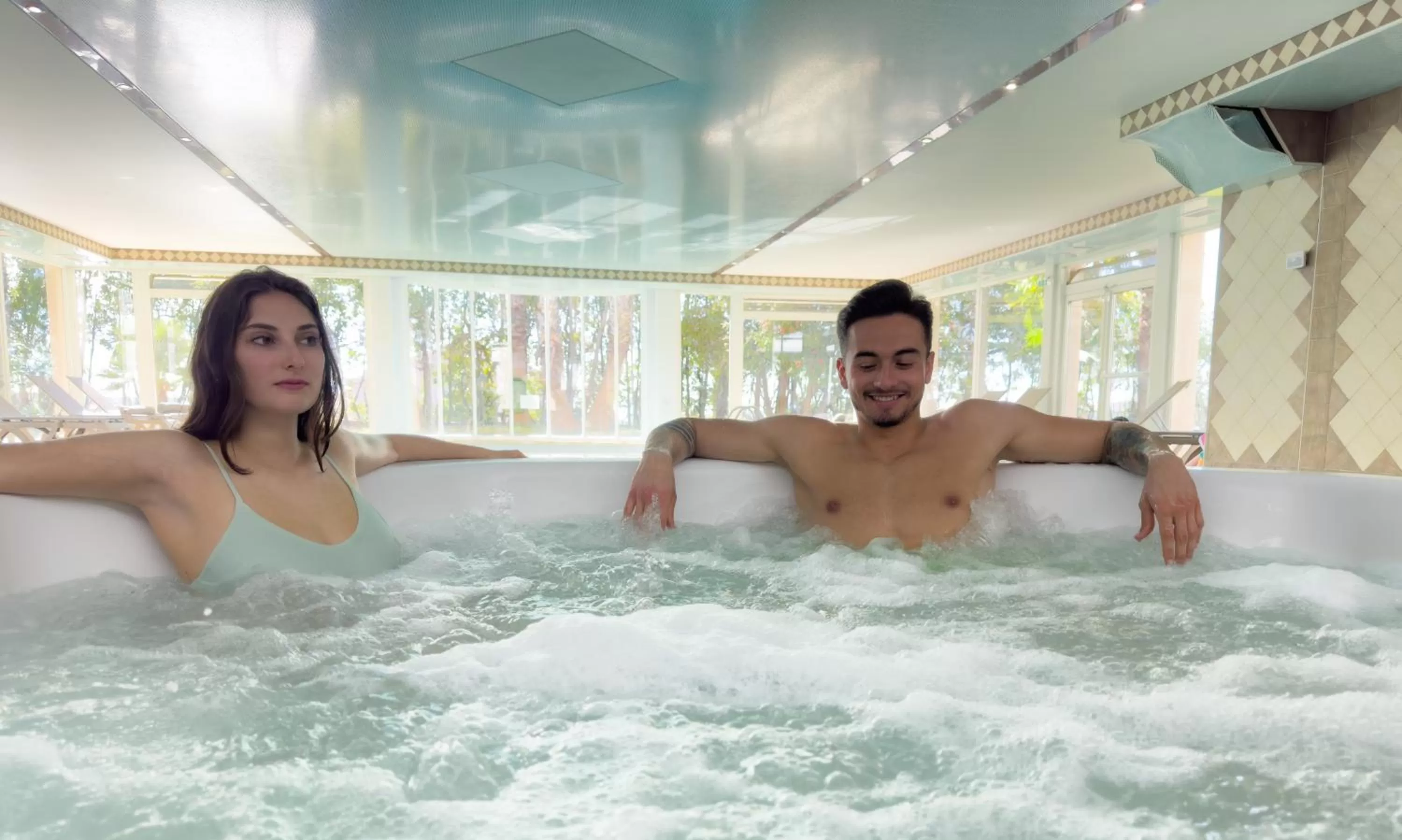 Hot Tub in Ostella Spa & Resort