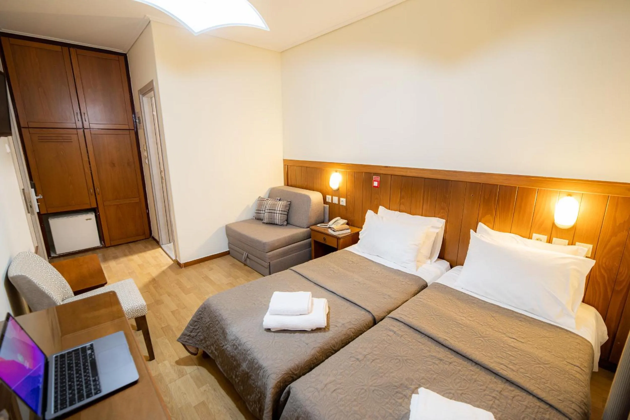 Bedroom, Bed in Hotel Philippos