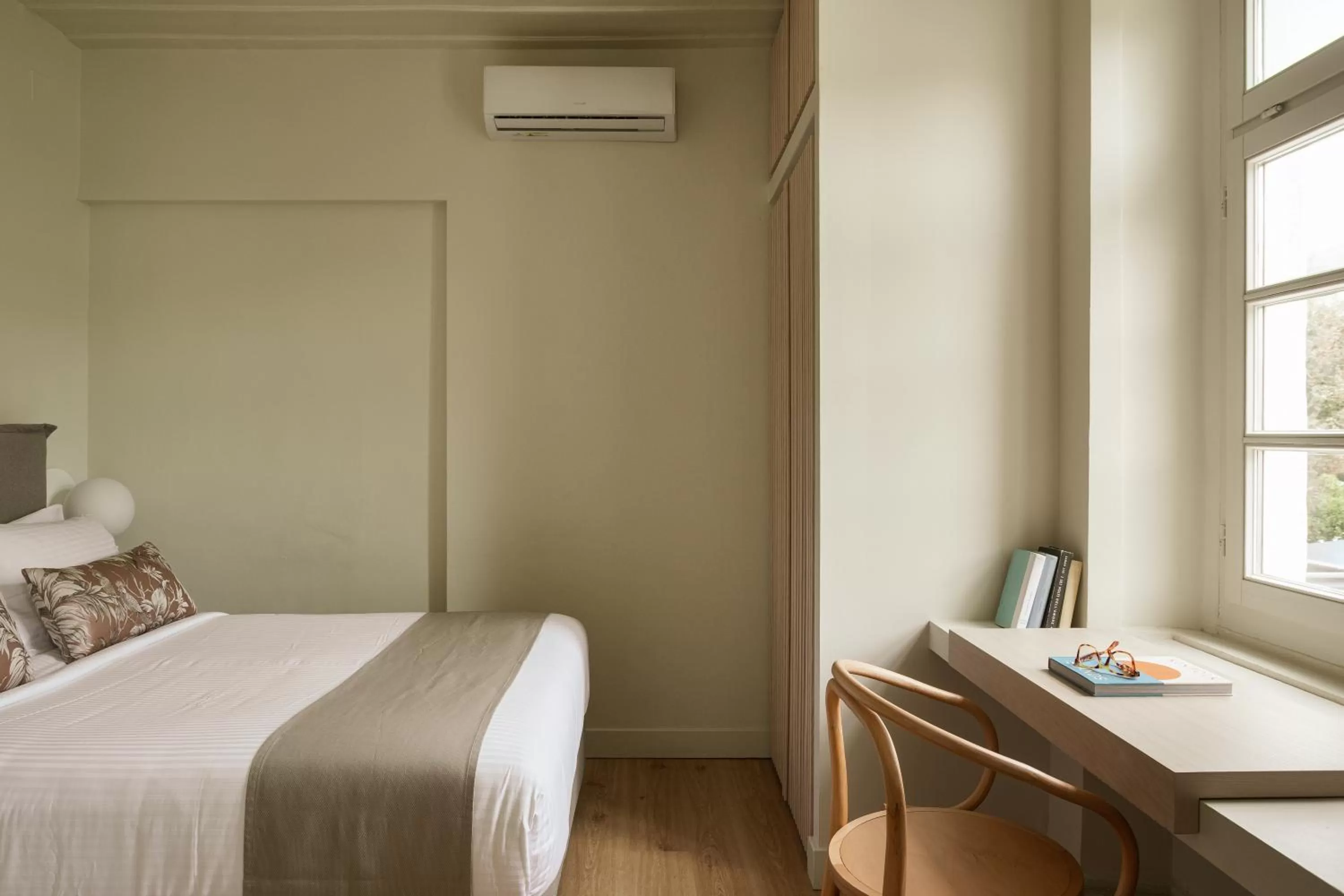 Bed in SYROS SOUL LUXURY SUITES