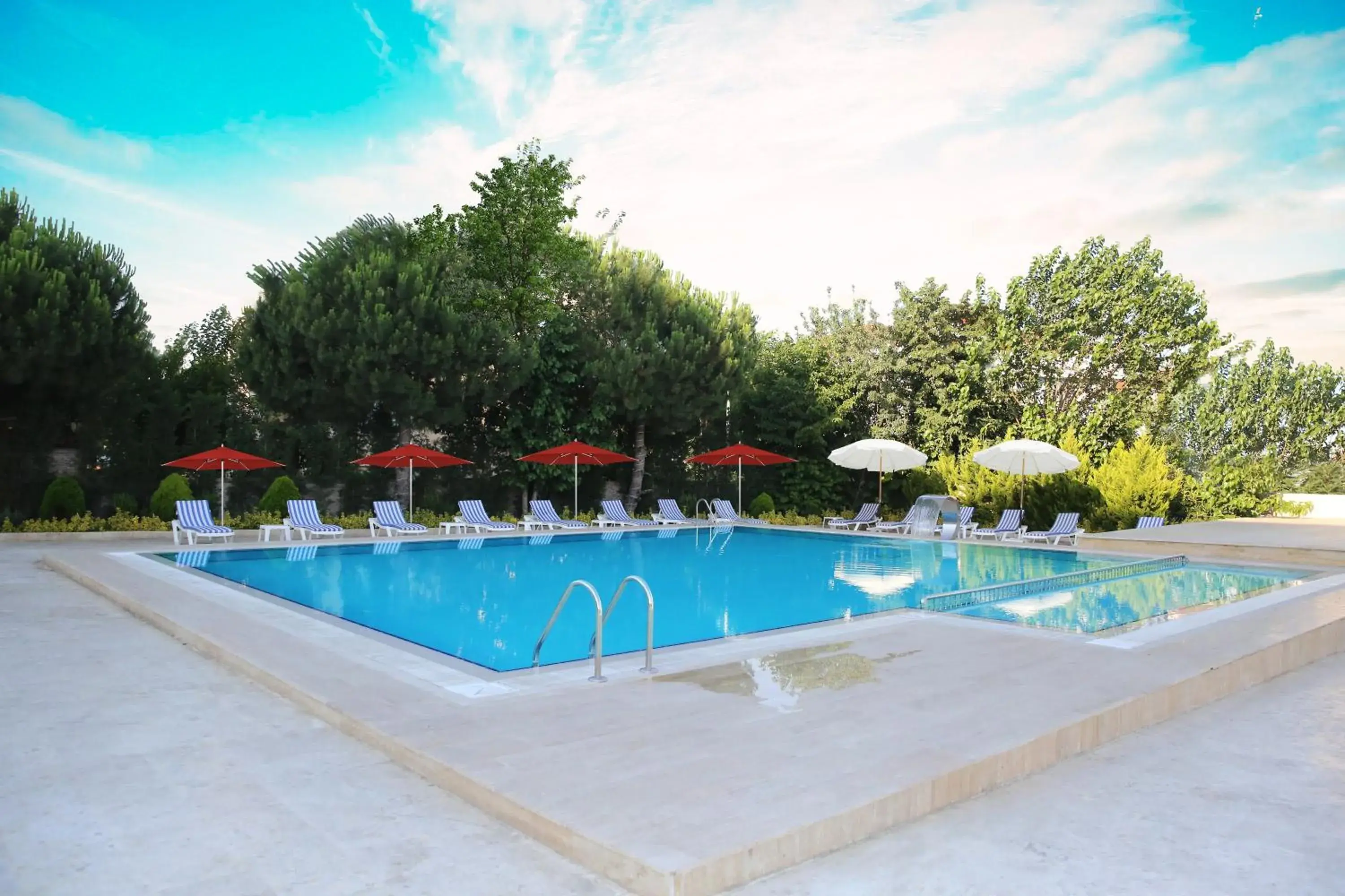 Swimming Pool in Emirtimes Hotel&Spa - Tuzla