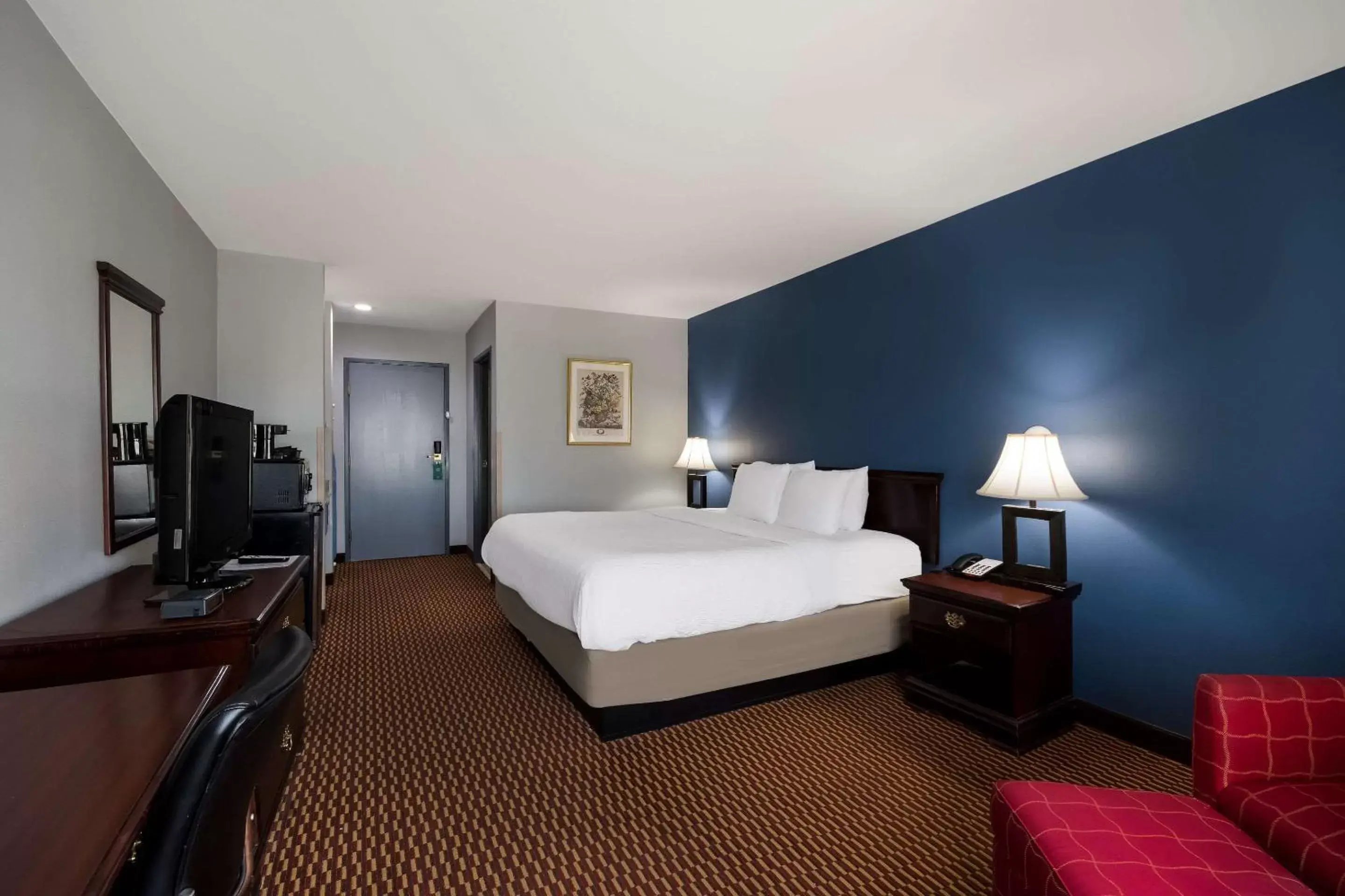 Bedroom, Bed in Quality Inn & Suites Oklahoma City North Bedroom, Bed in Quality Inn & Suites Oklahoma City North