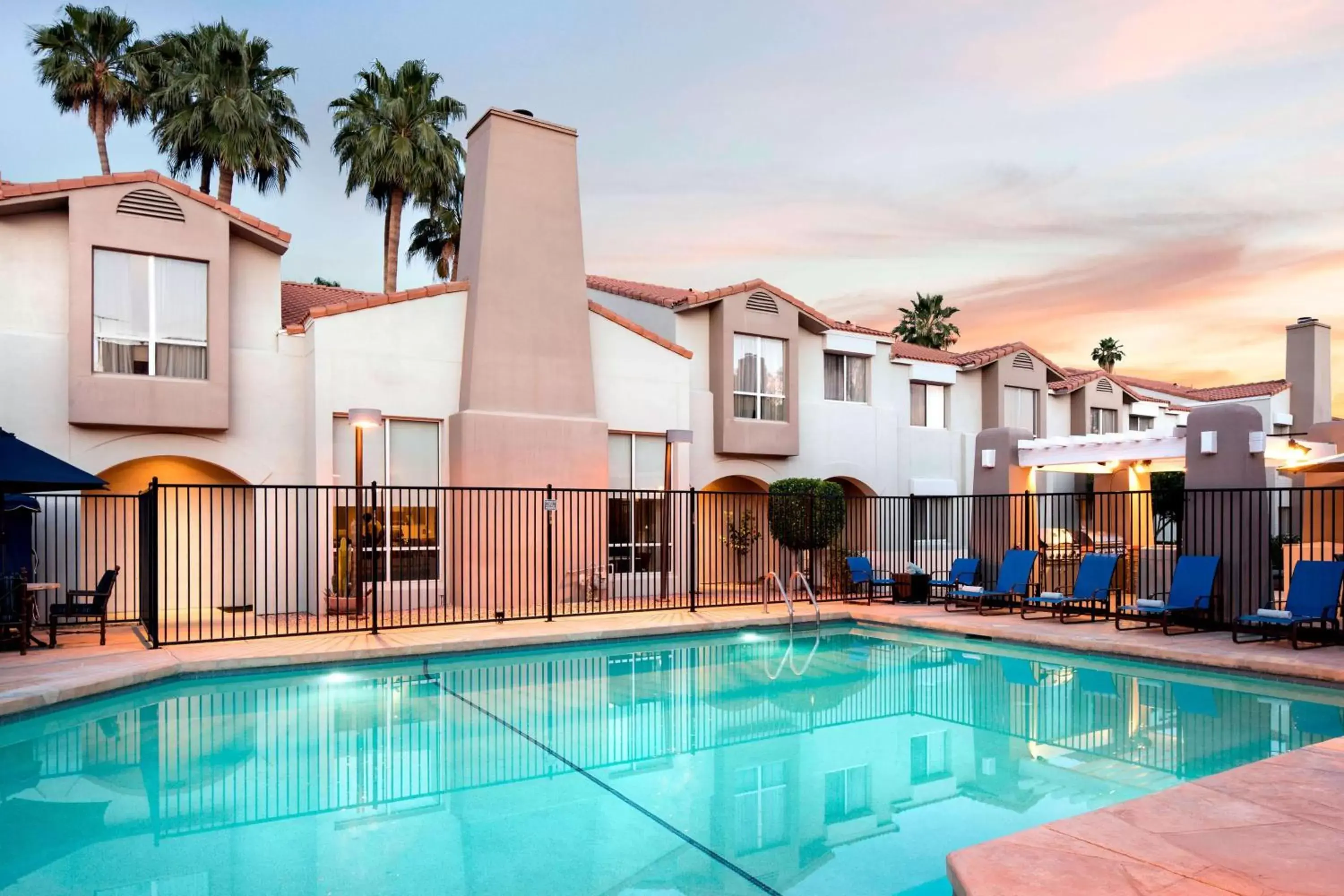 Pool view, Swimming Pool in Sonesta ES Suites Scottsdale Paradise Valley