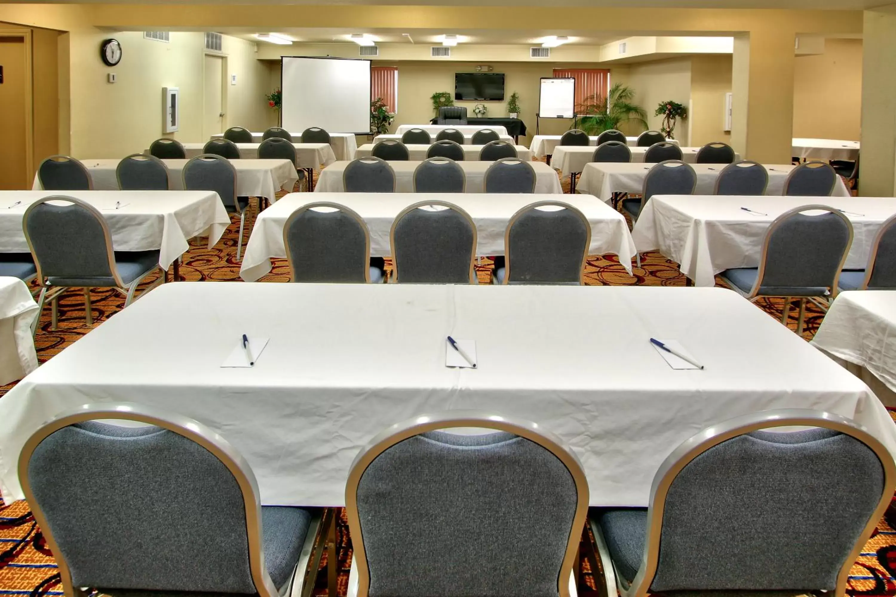 Meeting/conference room, Business Area/Conference Room in MCM Elegante Suites