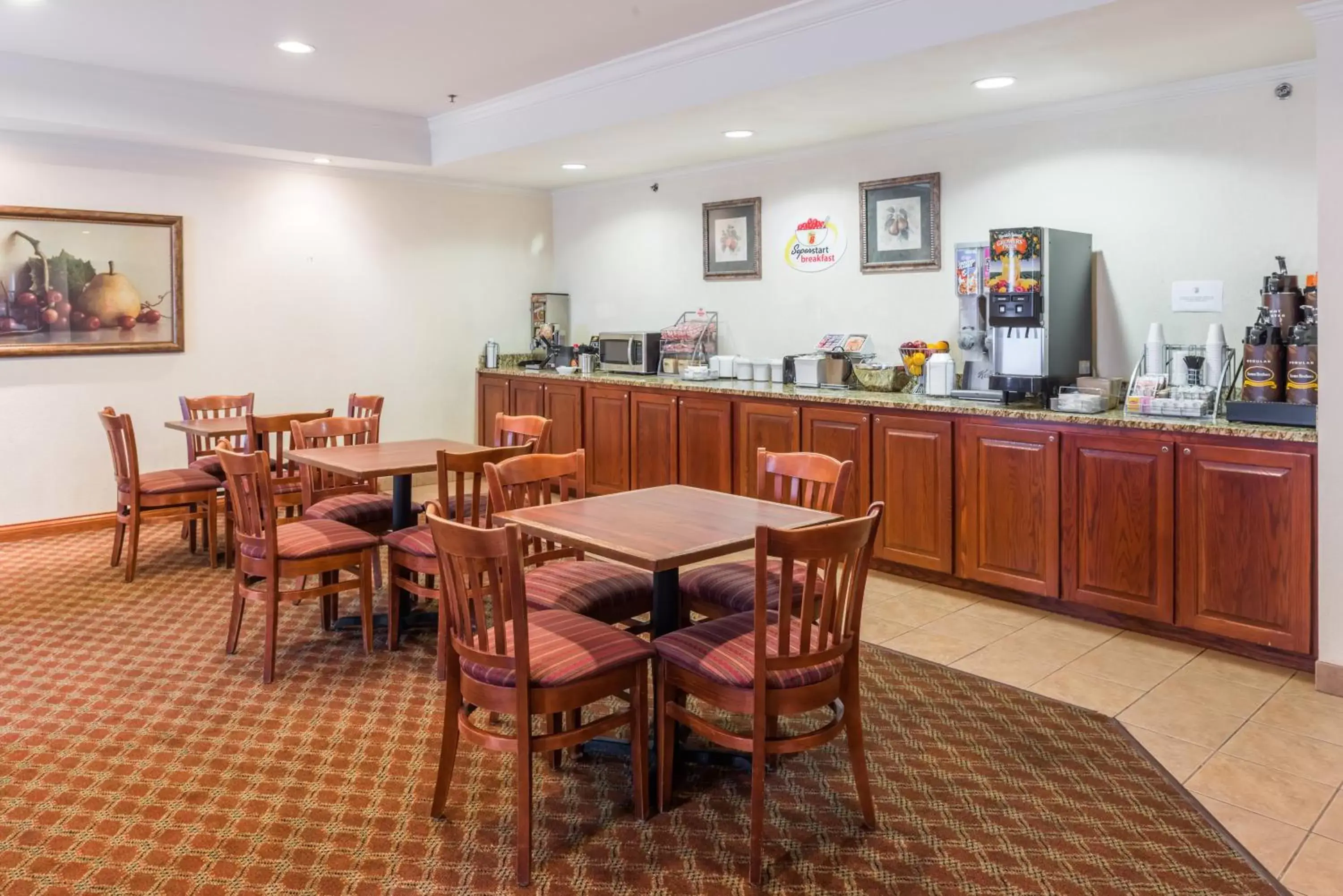 Breakfast, Restaurant/Places to Eat in Super 8 by Wyndham St Robert Ft Leonard Wood Area