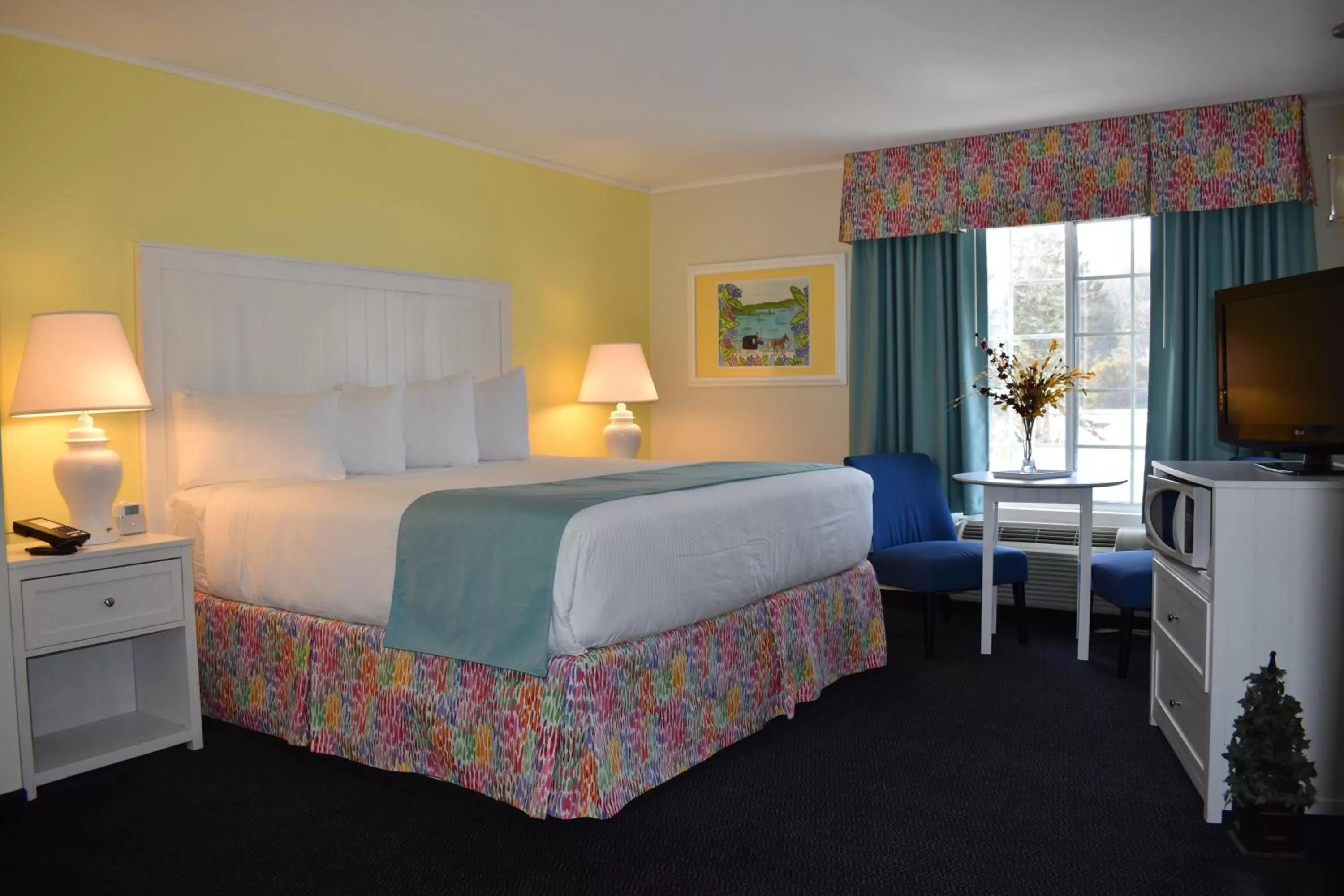 Bed in Breakers Resort - Lakeside