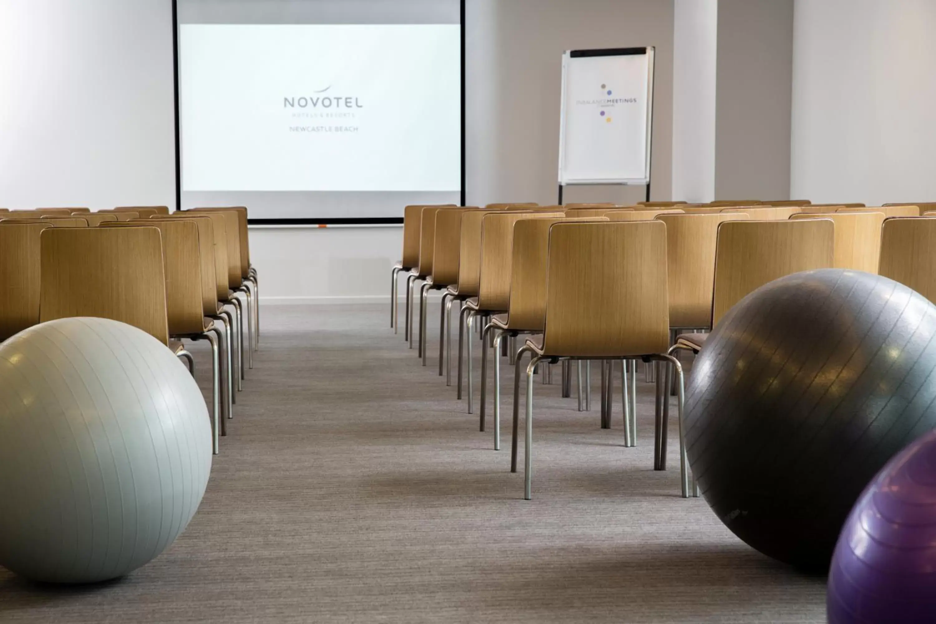 Banquet/Function facilities, Business Area/Conference Room in Novotel Newcastle Beach