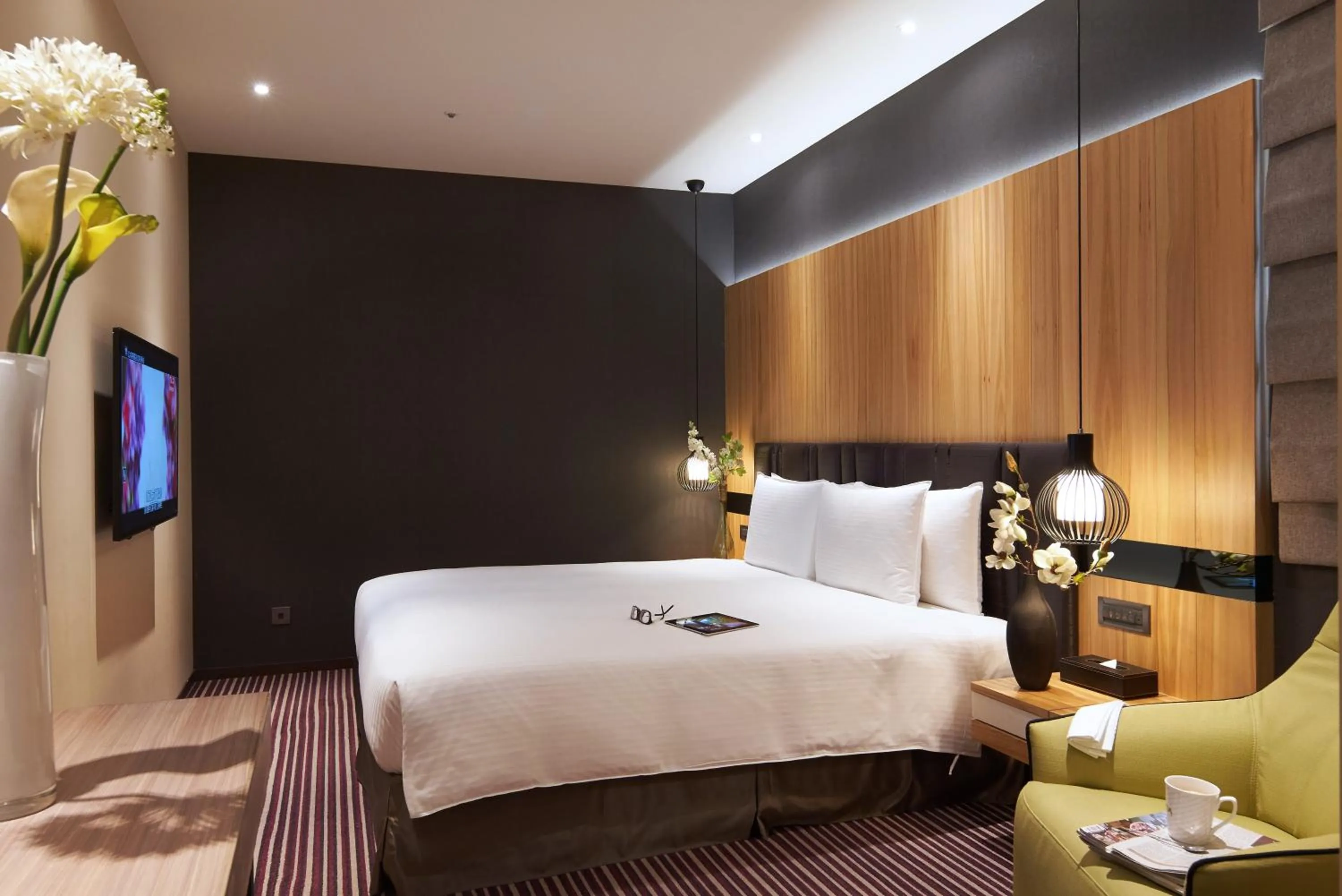 Photo of the whole room, Bed in La Vida Hotel