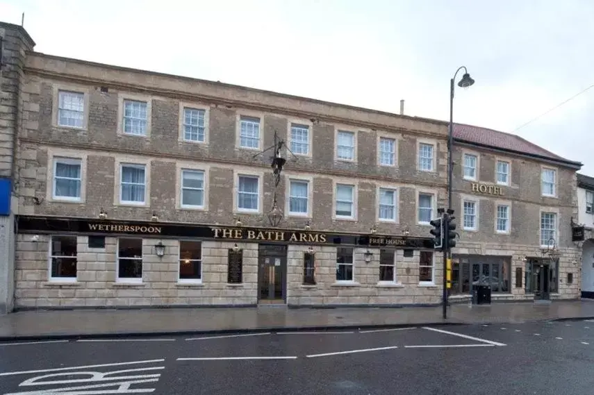Facade/entrance, Property Building in The Bath Arms Wetherspoon