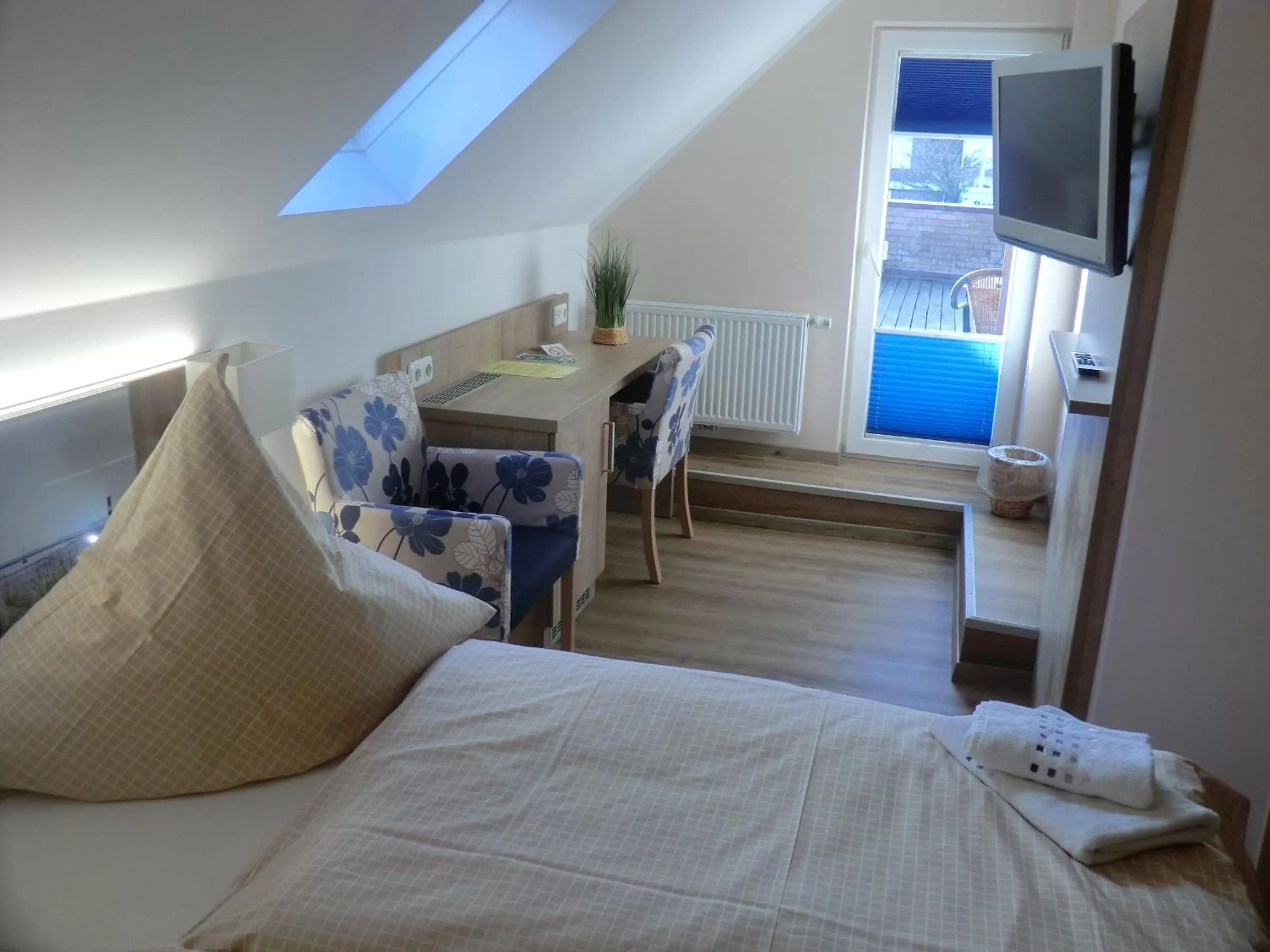 Day, Bed in Hotel Pension Am Hafen