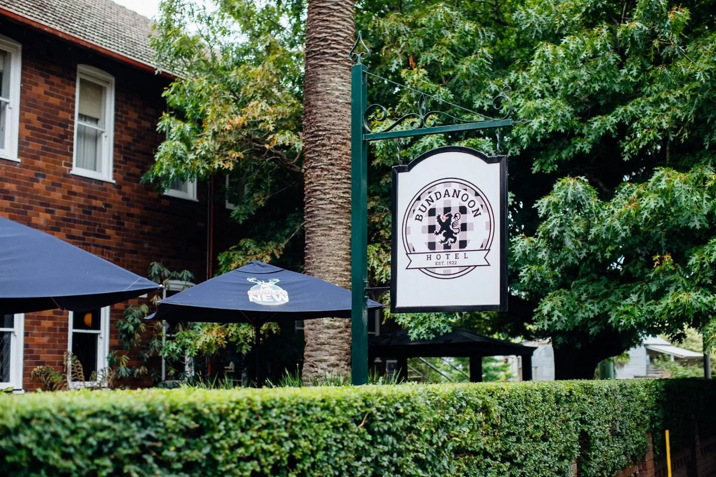 Facade/entrance in Bundanoon Hotel Facade/entrance in Bundanoon Hotel