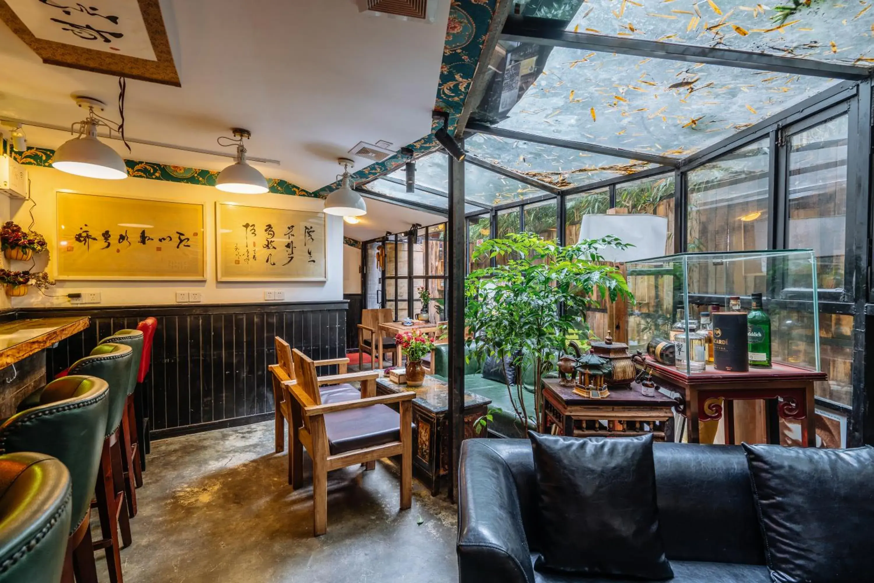 Lounge or bar, Restaurant/Places to Eat in Chengdu Mix Hostel Backpackers