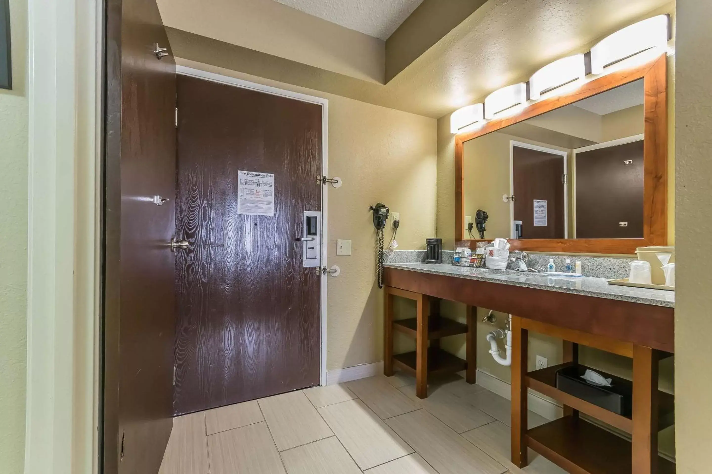 Photo of the whole room, Bathroom in Comfort Inn & Suites Lexington