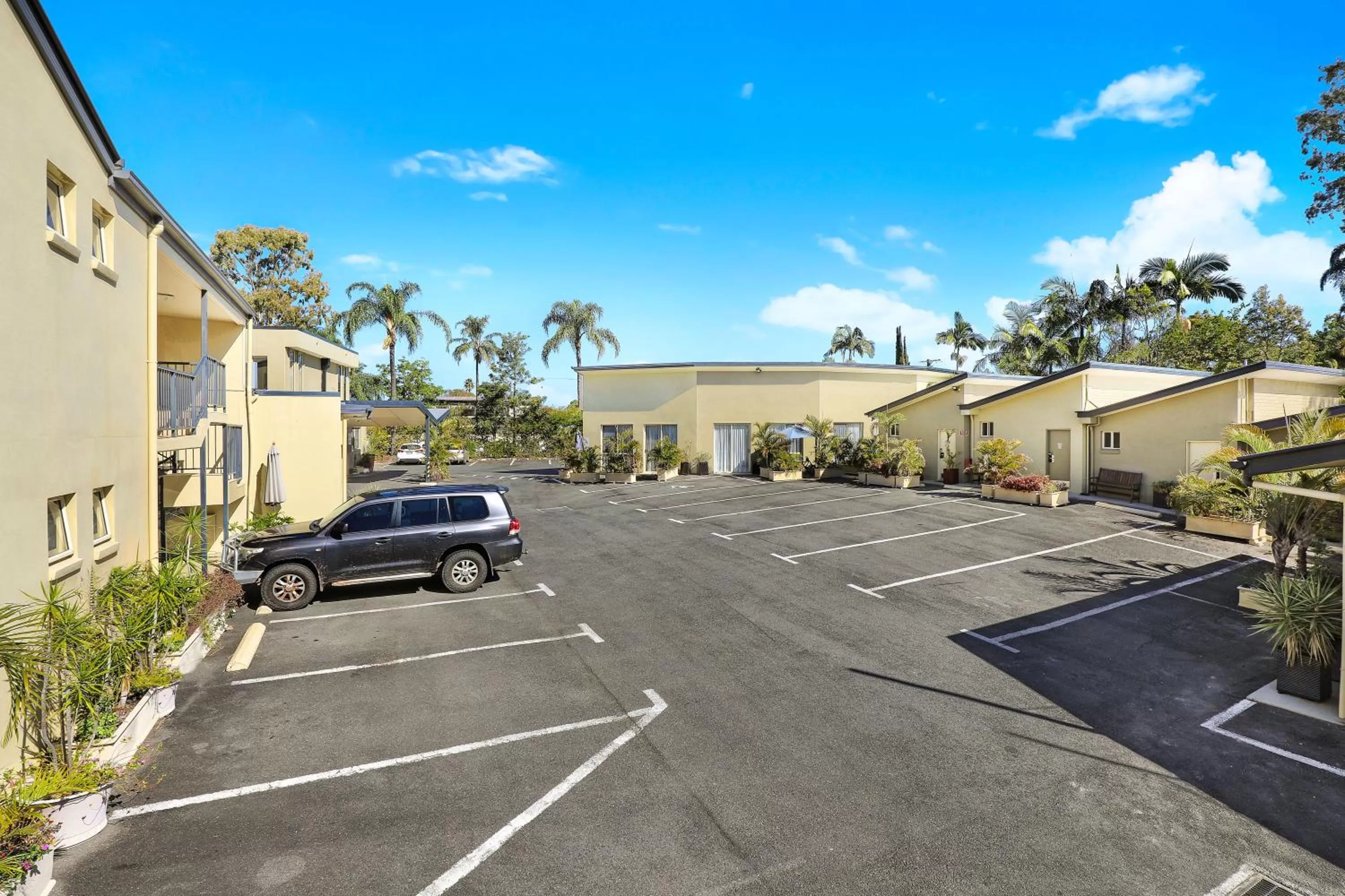 Property building in Caboolture Riverlakes Boutique Motel