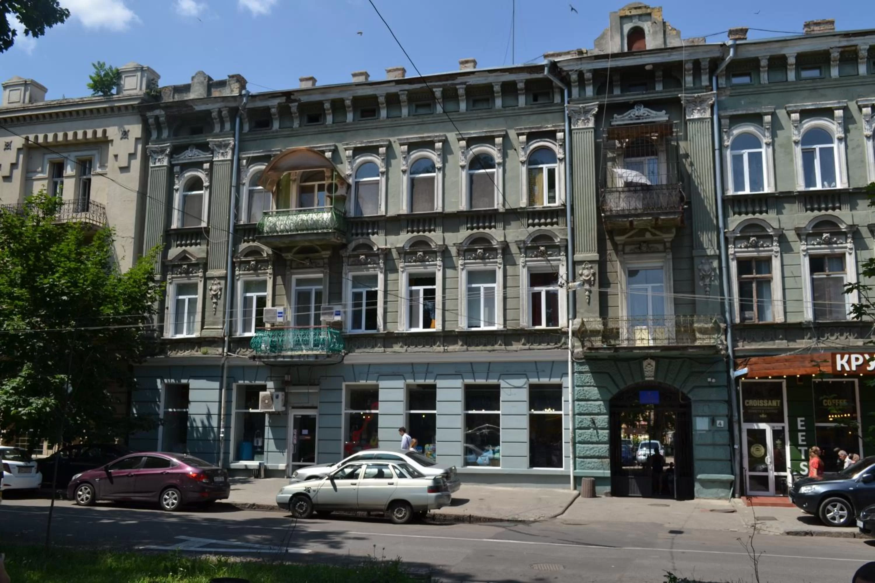 Property building in Apart Hotel Michelle