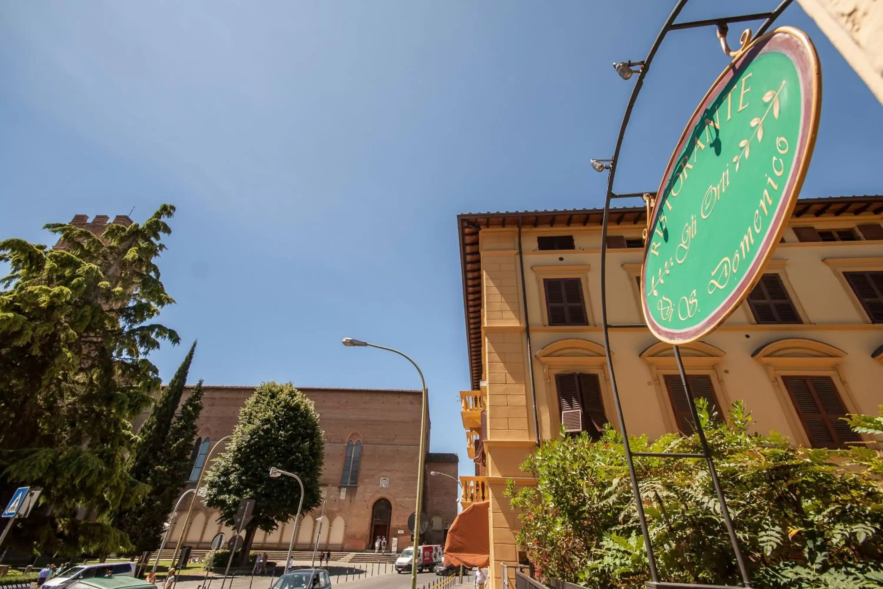 Facade/entrance, Property Building in Albergo Chiusarelli