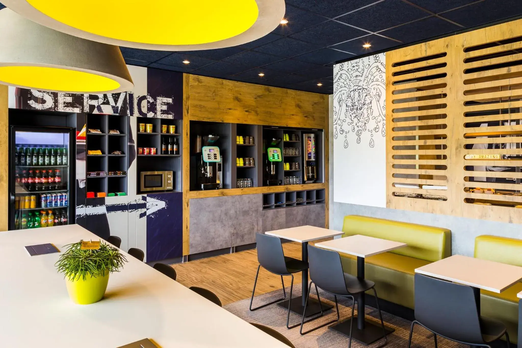 Lounge or bar in ibis budget Stein Maastricht Lounge or bar in ibis budget Stein Maastricht