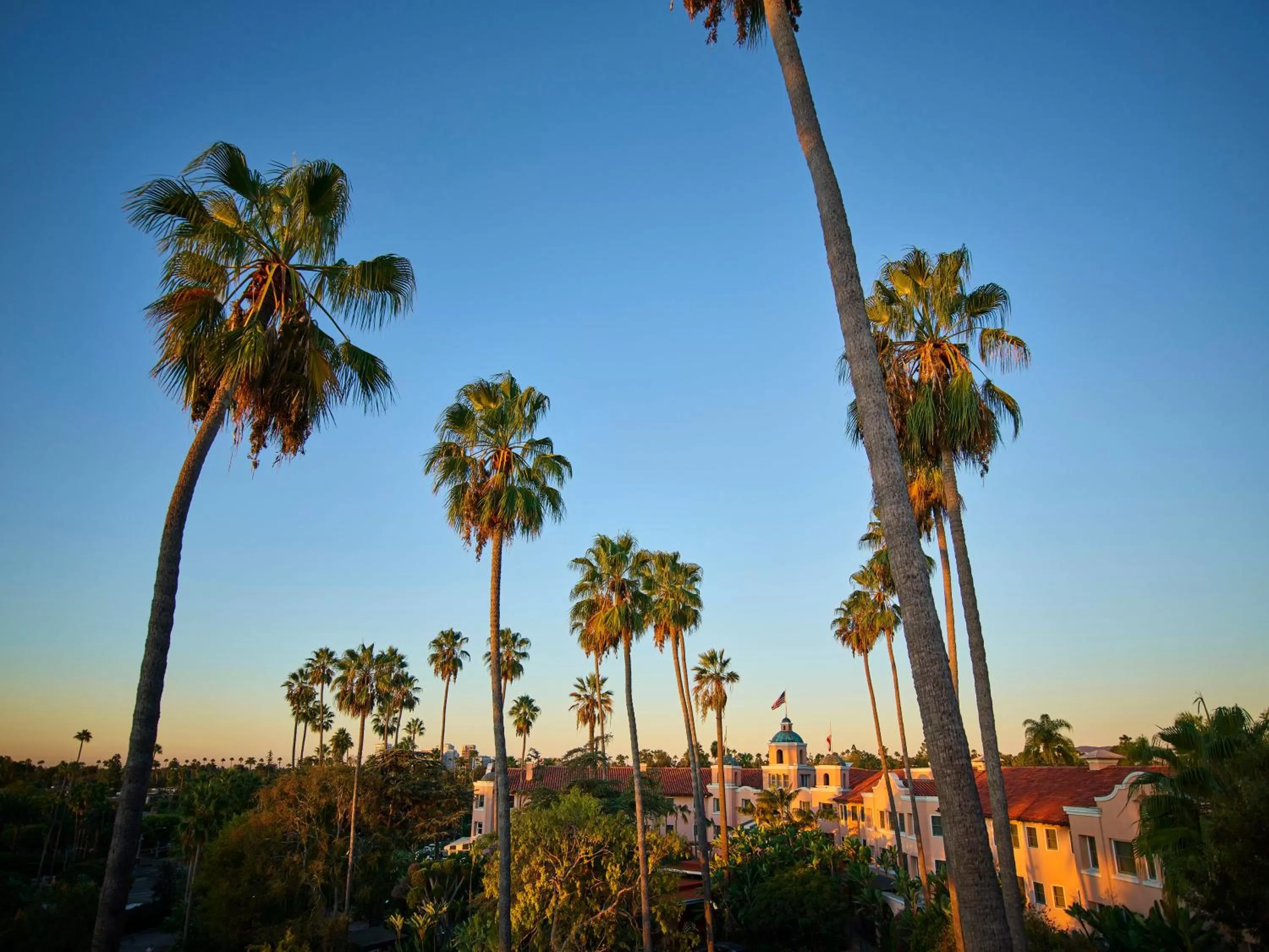 Facade/entrance in The Beverly Hills Hotel - Dorchester Collection