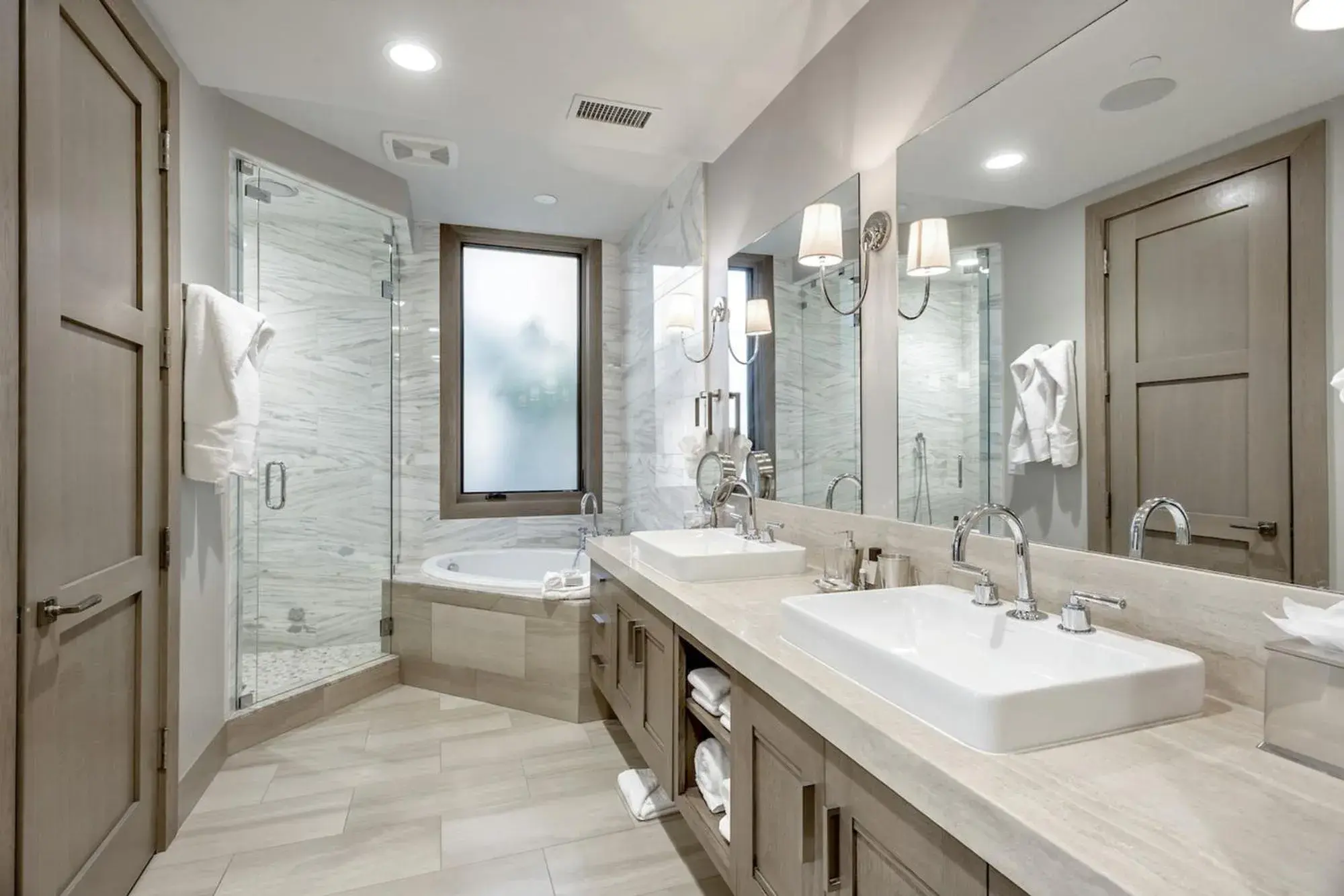 Bathroom in Stein Eriksen Residences