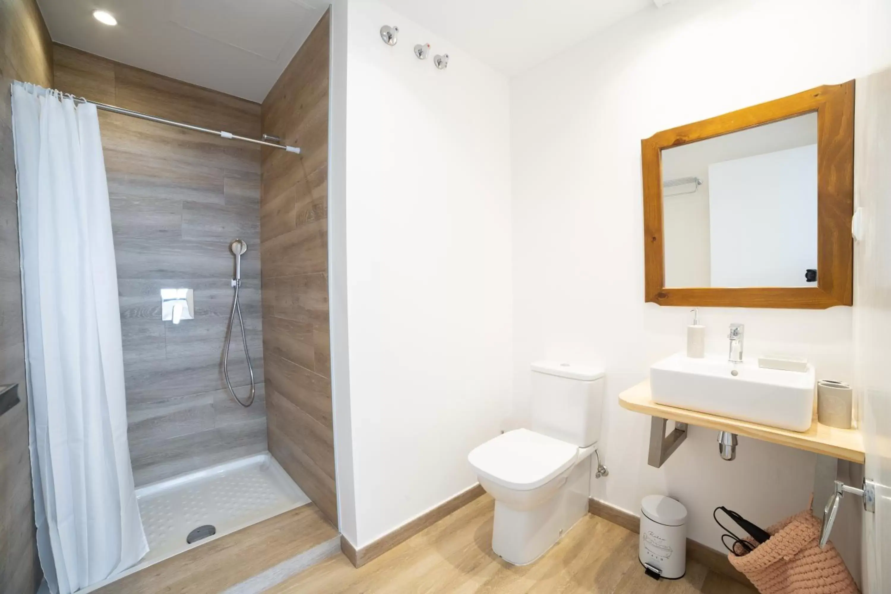 Bathroom in Apartaments Voralmar