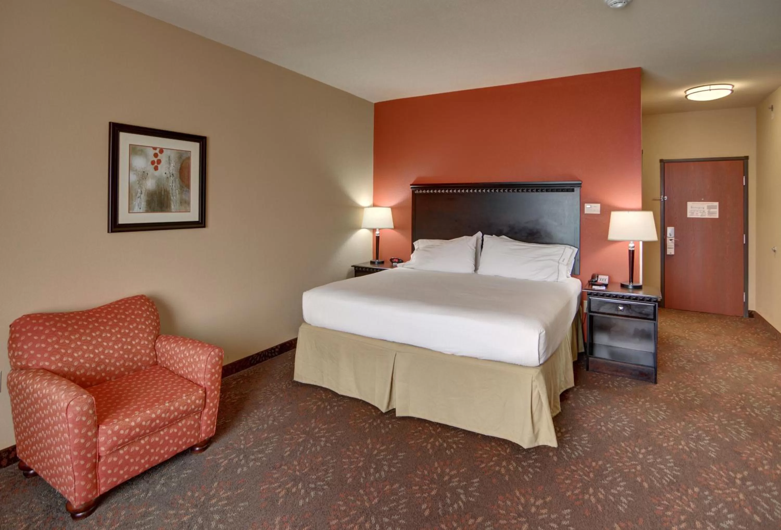 Photo of the whole room, Bed in Holiday Inn Express Hotel and Suites Altus by IHG