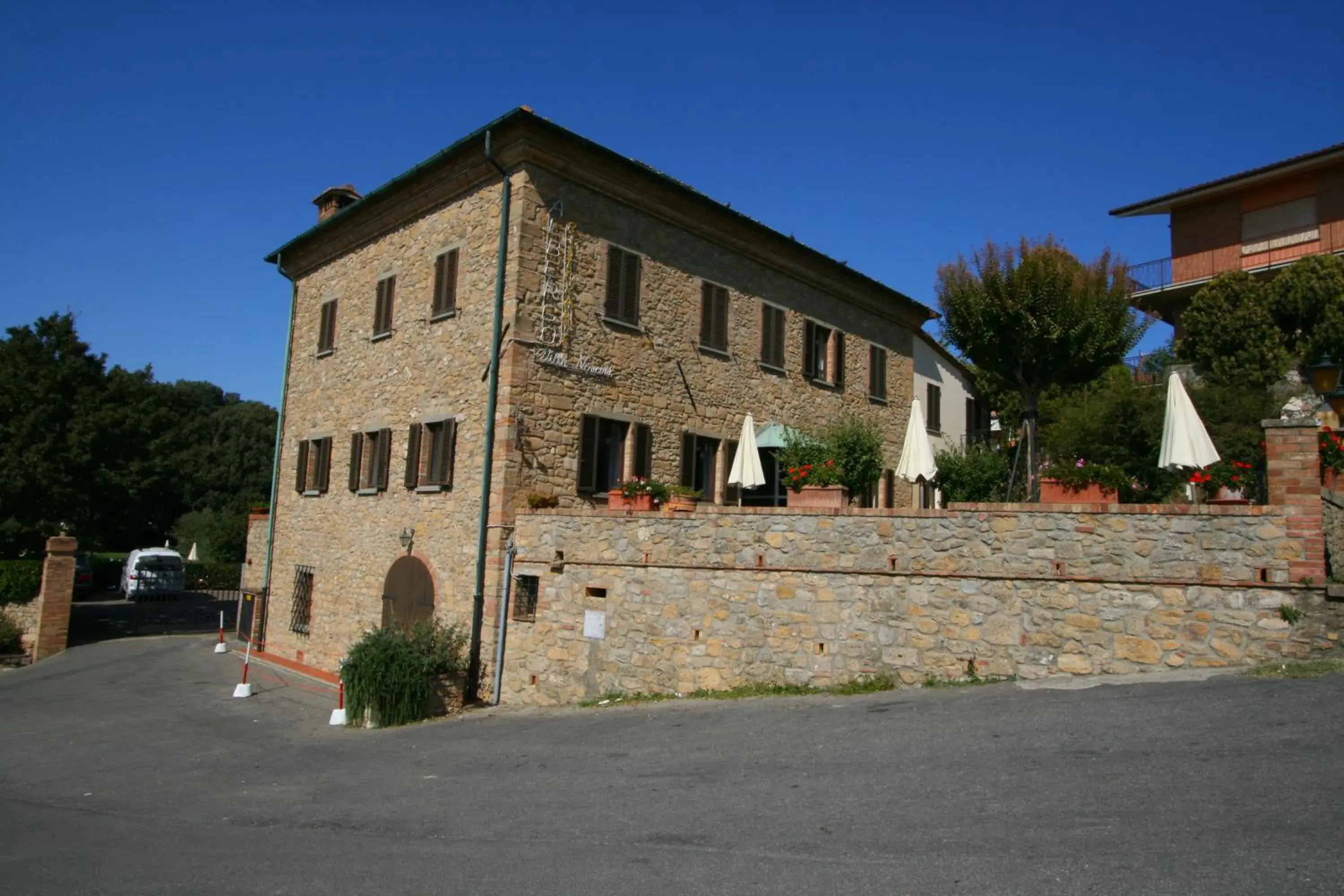 Facade/entrance, Property Building in Villa Nencini