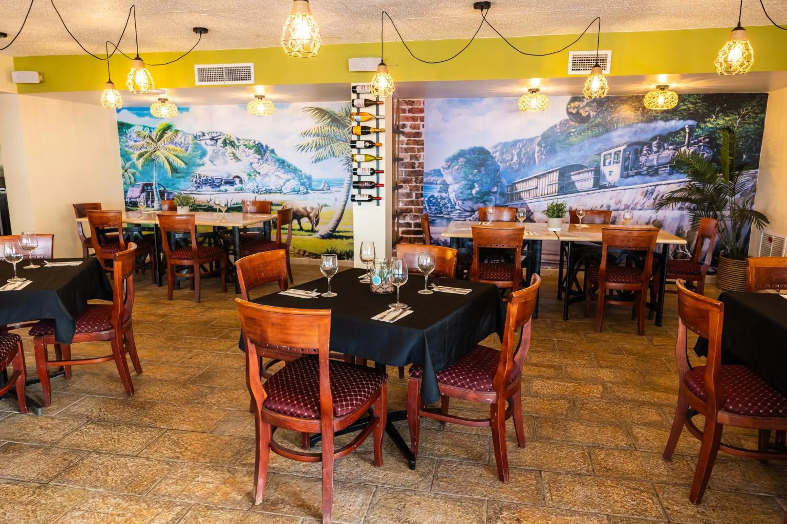 Restaurant/places to eat in Hotel El Guajataca