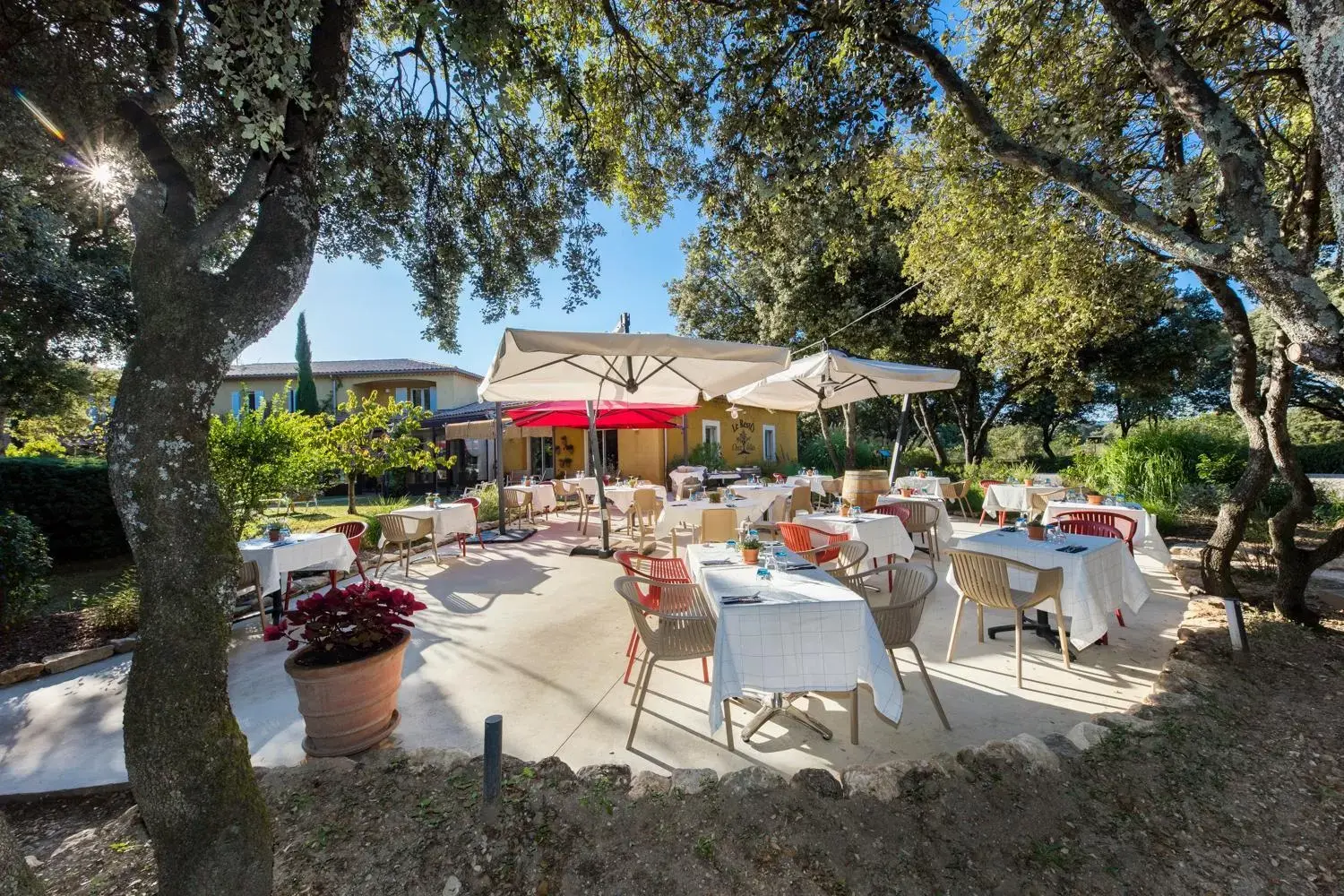 Restaurant/Places to Eat in La Bastide De Grignan Hotel & Restaurant