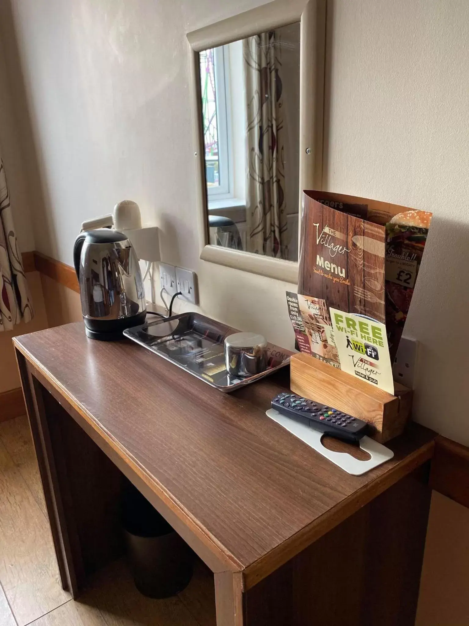 Coffee/tea facilities in Villager Hotel