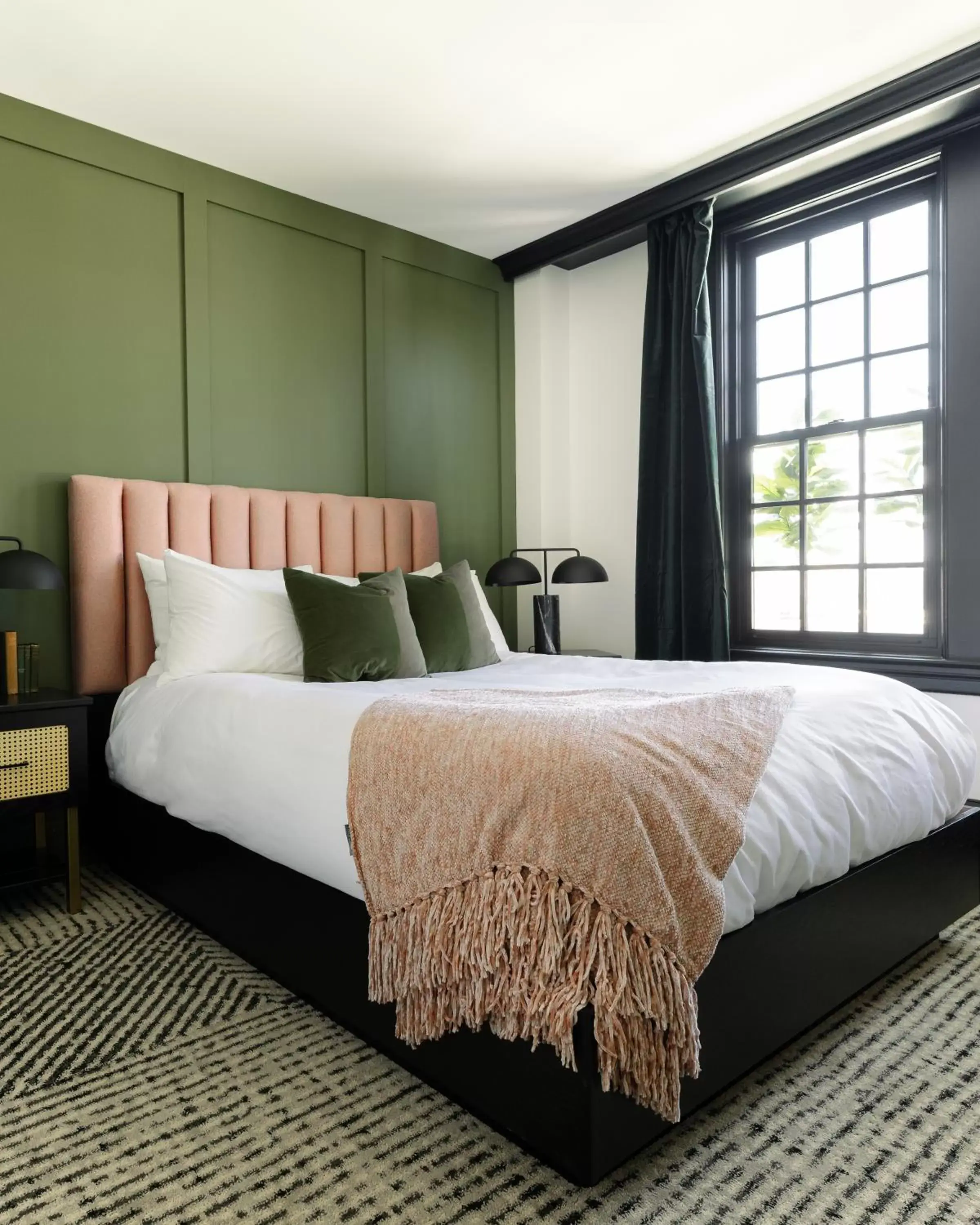 Bed in Hotel Thaxter Bed in Hotel Thaxter