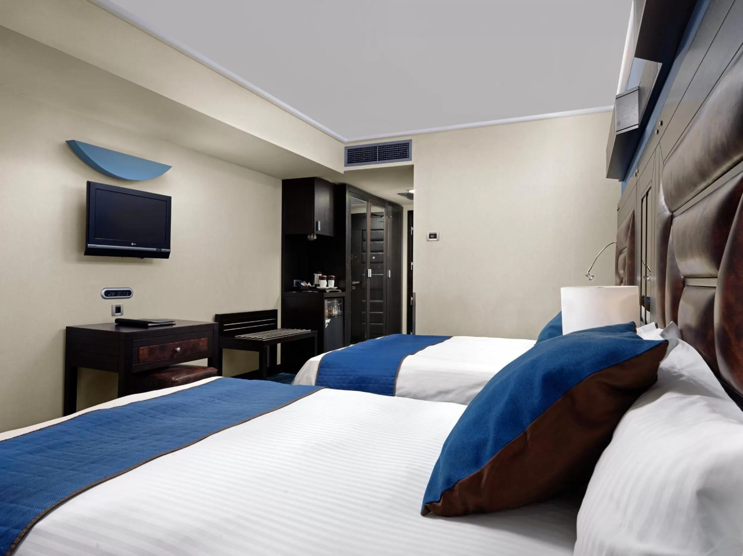 Photo of the whole room, Bed in Crowne Plaza Athens City Centre by IHG