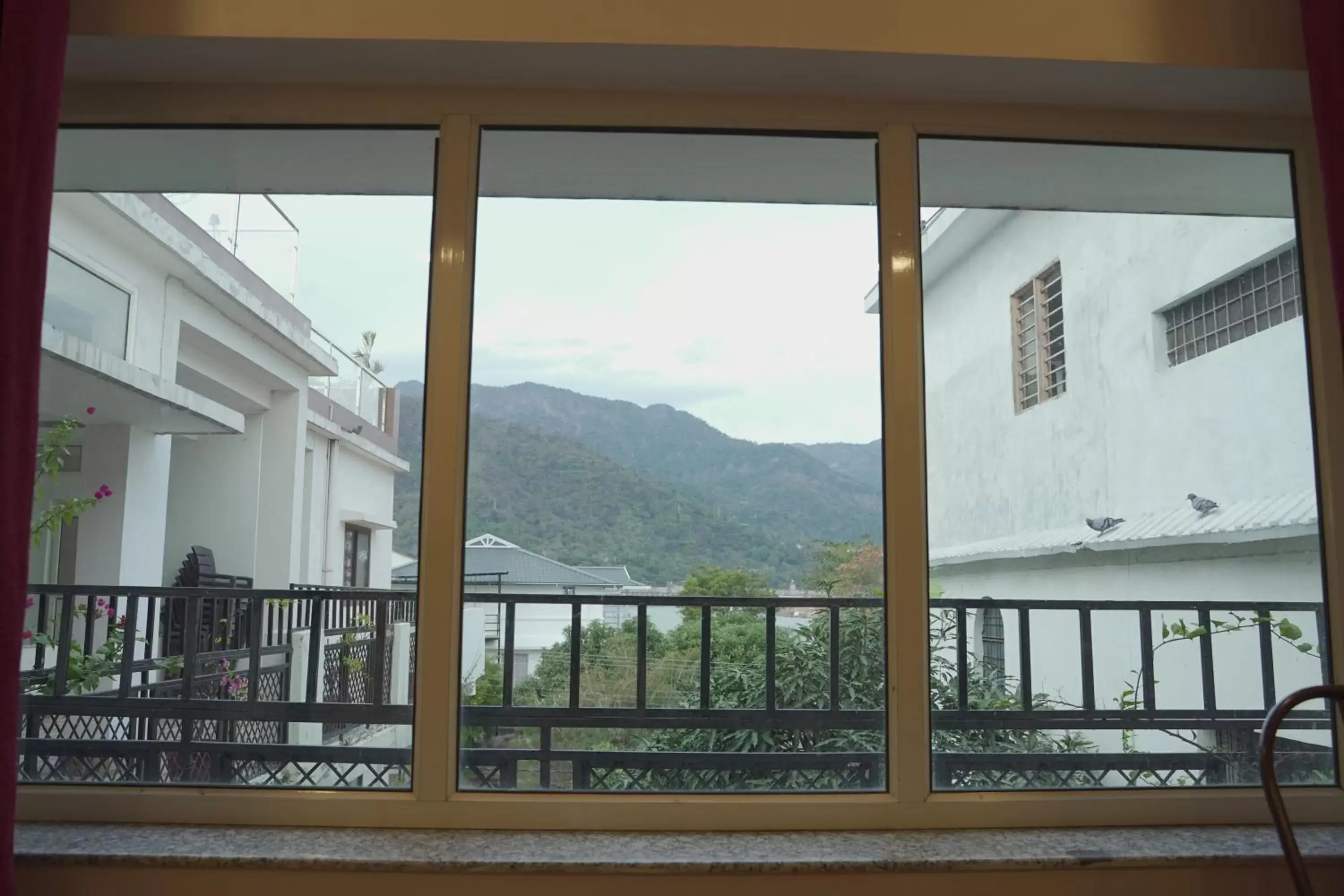 River view in Indira Nikunj Rubystone Exotic River view in Indira Nikunj Rubystone Exotic