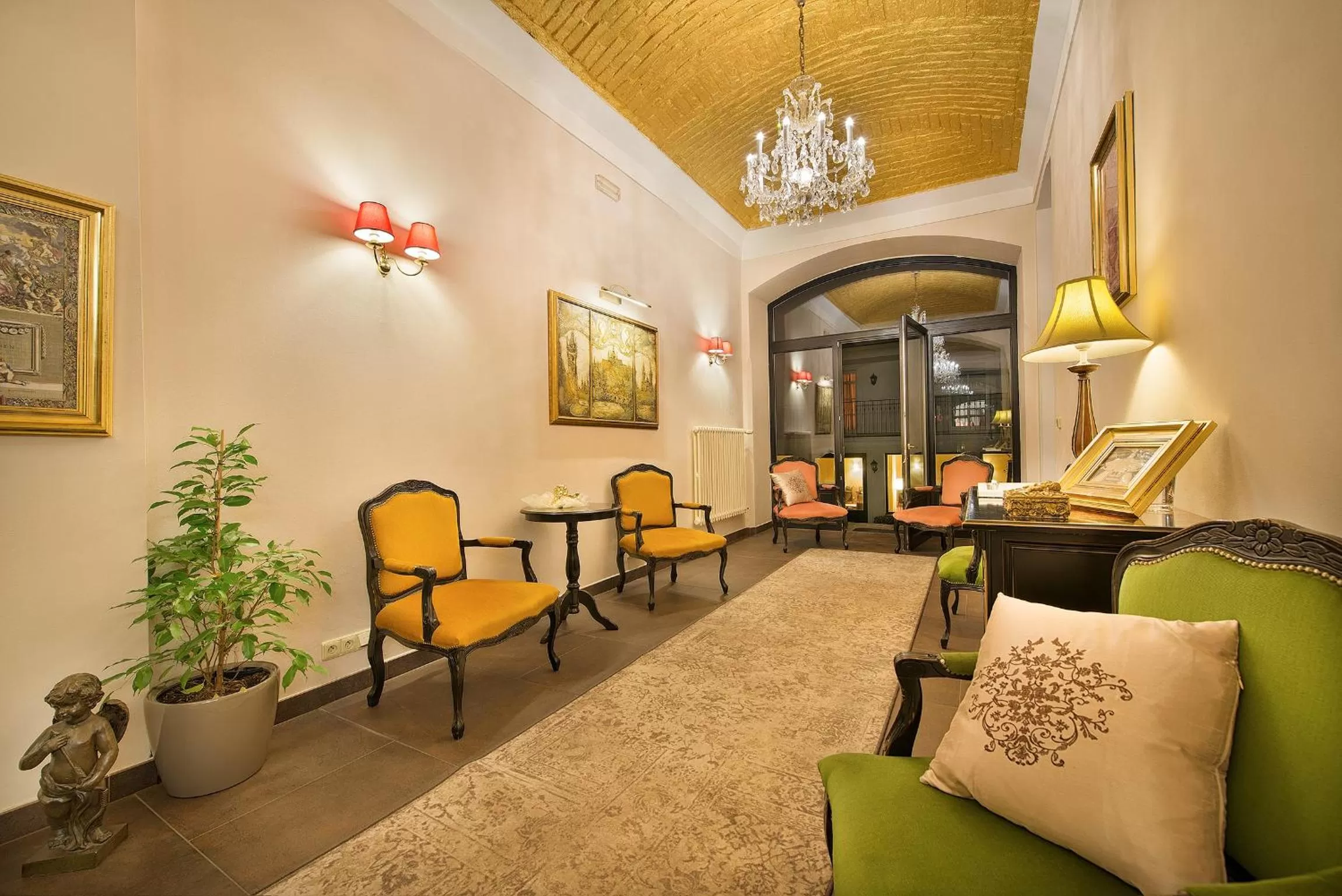 Seating area in Hotel Angelis