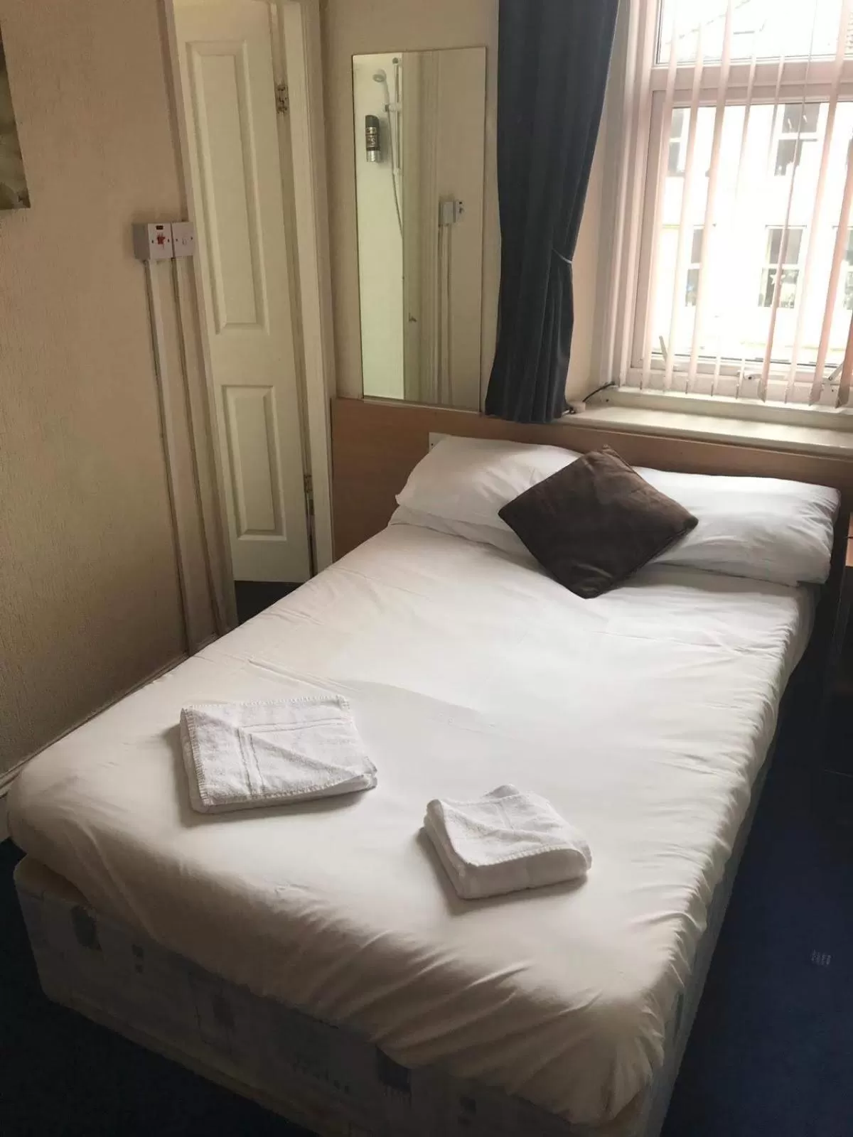 Bed in Hayward Hotel