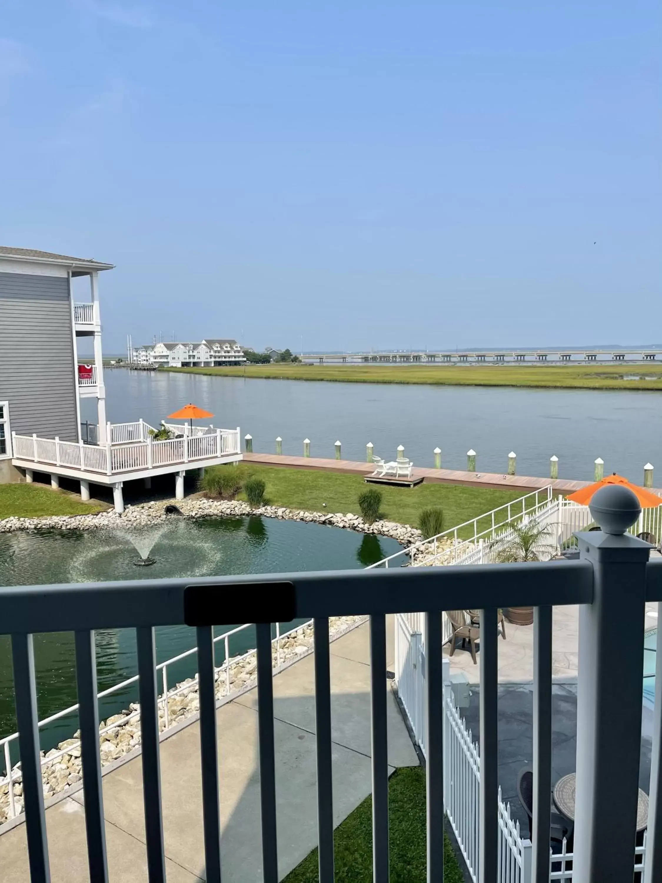 Balcony/Terrace in Comfort Suites Chincoteague Island Bayfront Resort