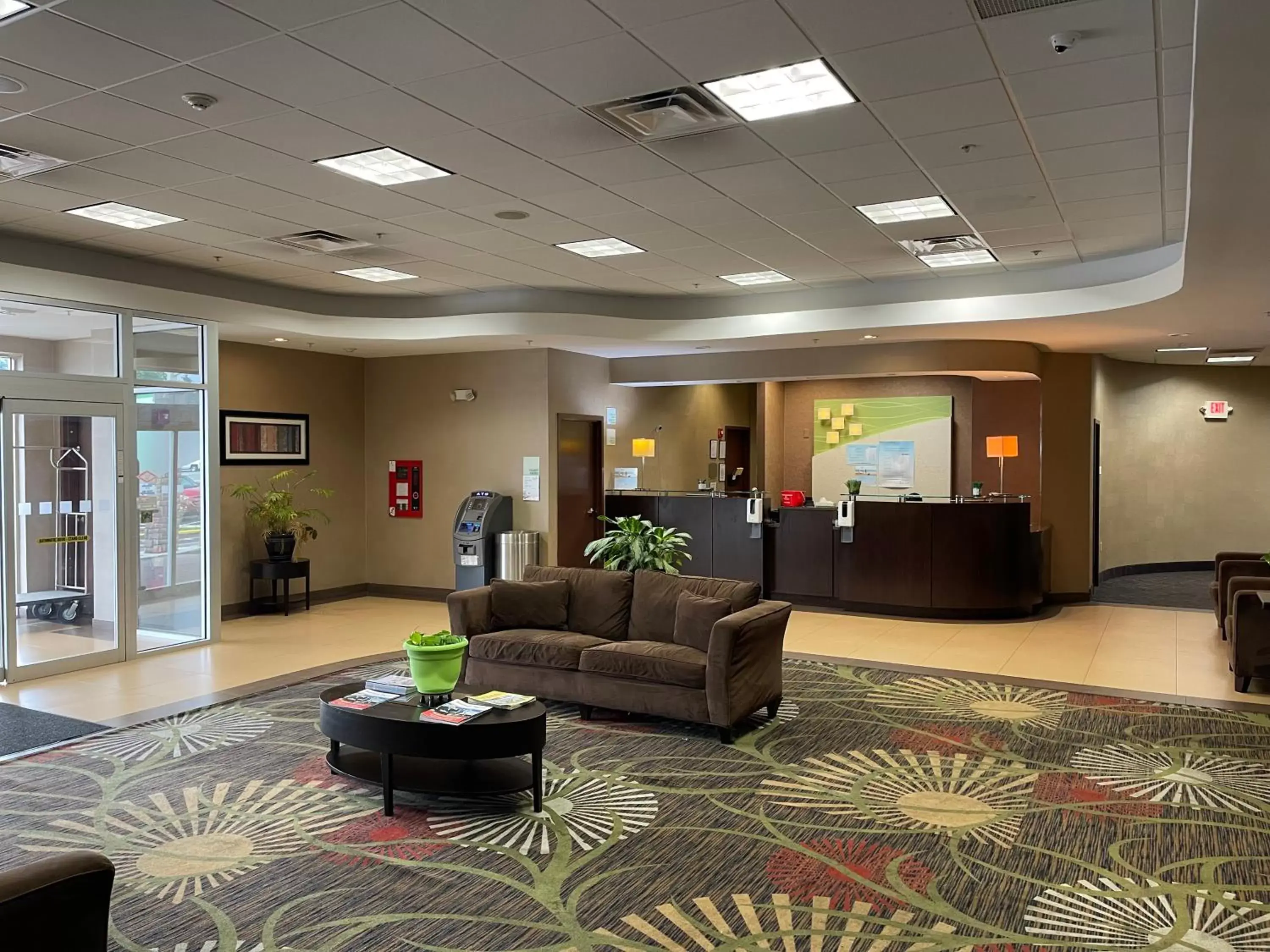 Lobby/Reception in Wyndham Garden Dover