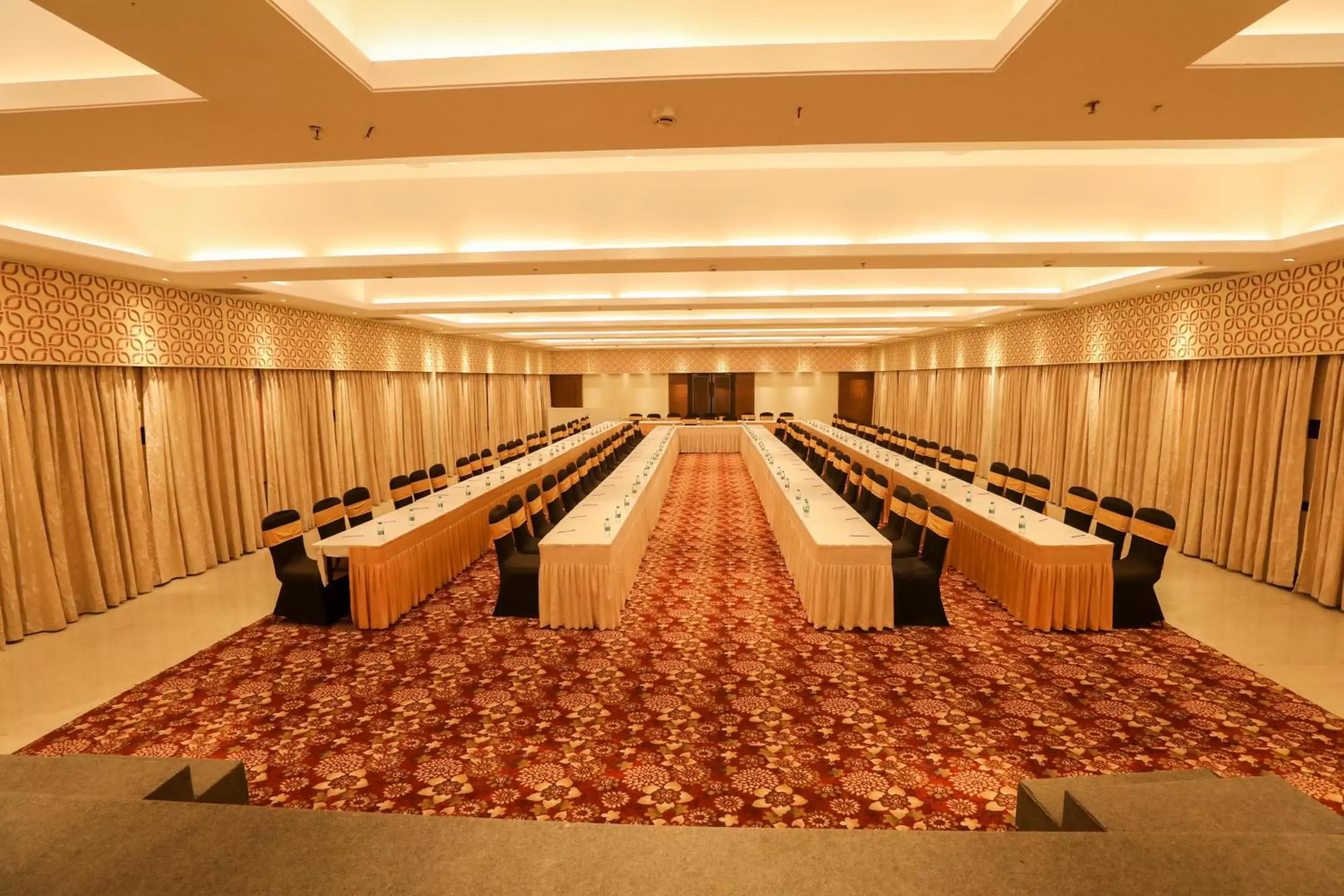 Banquet/Function facilities, Banquet Facilities in The Fern Residency Aurangabad