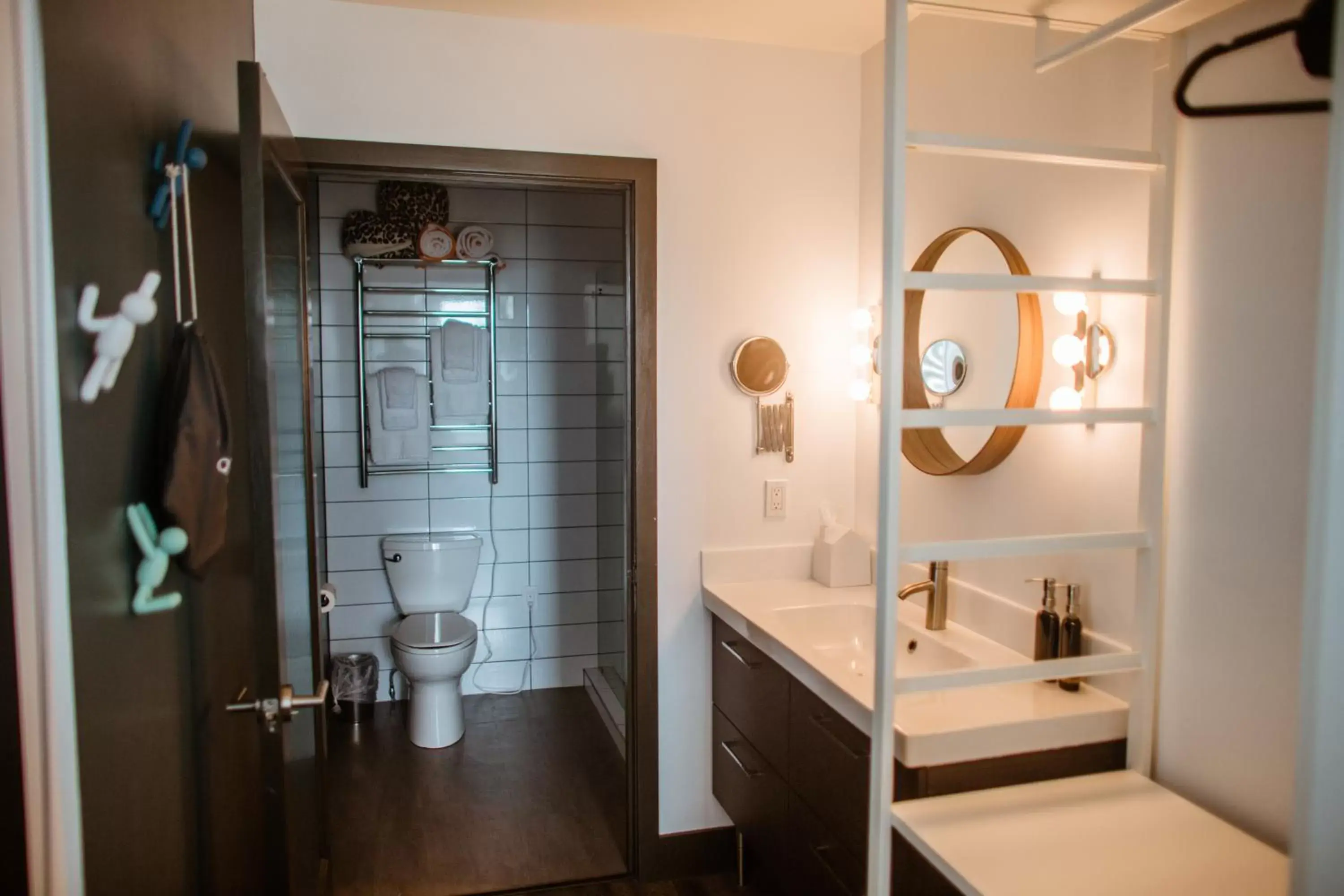 Bathroom in Silverbow Inn & Suites