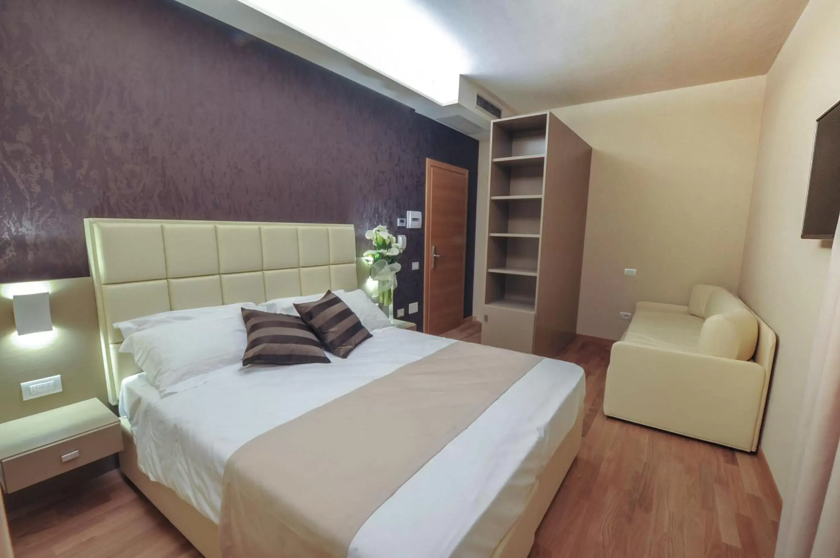 Bedroom, Bed in Hotel Dori