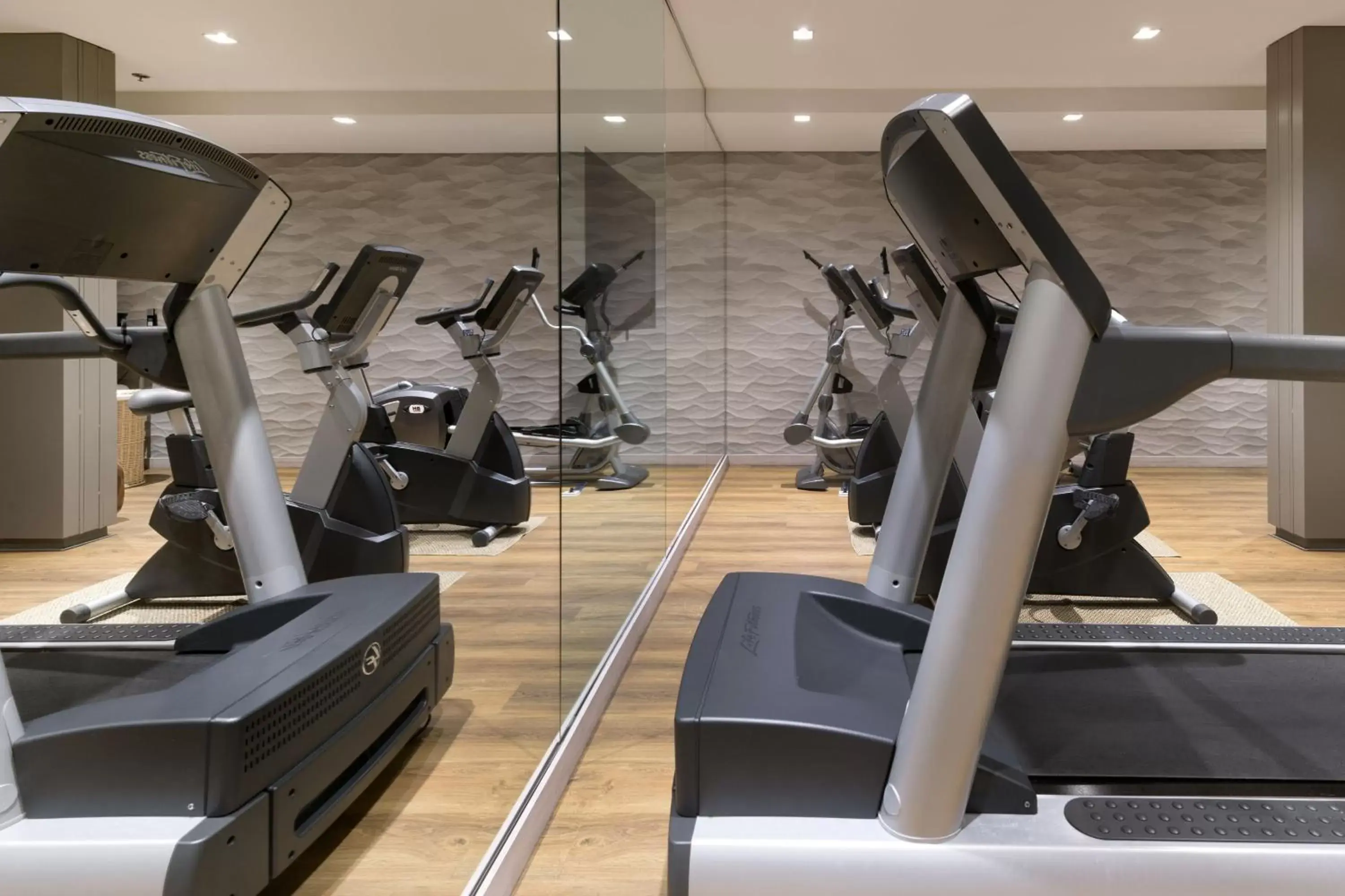 Fitness centre/facilities, Fitness Center/Facilities in AC Hotel Colón Valencia by Marriott