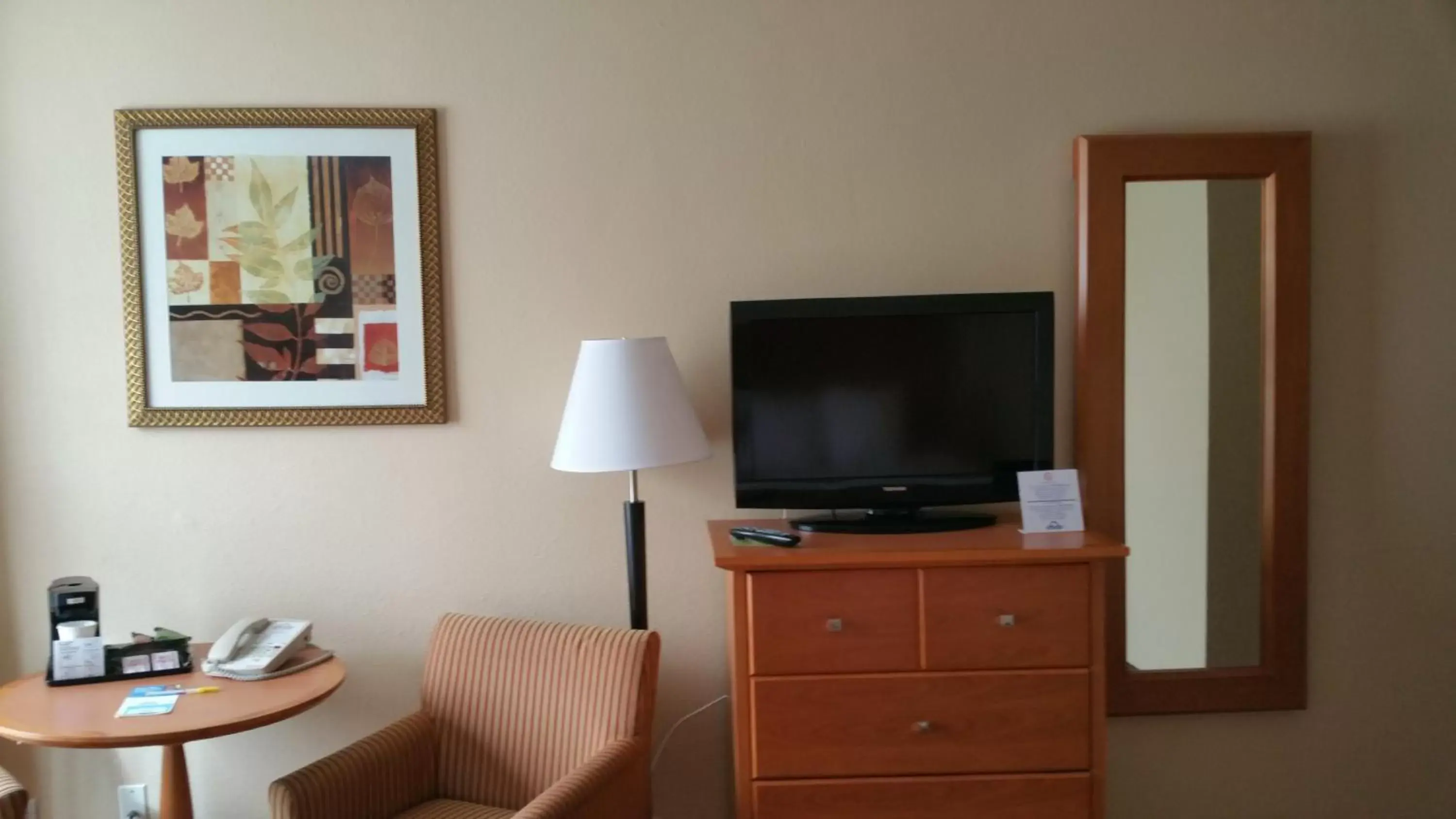 TV and multimedia, TV/Entertainment Center in Days Inn by Wyndham Edmonton Downtown