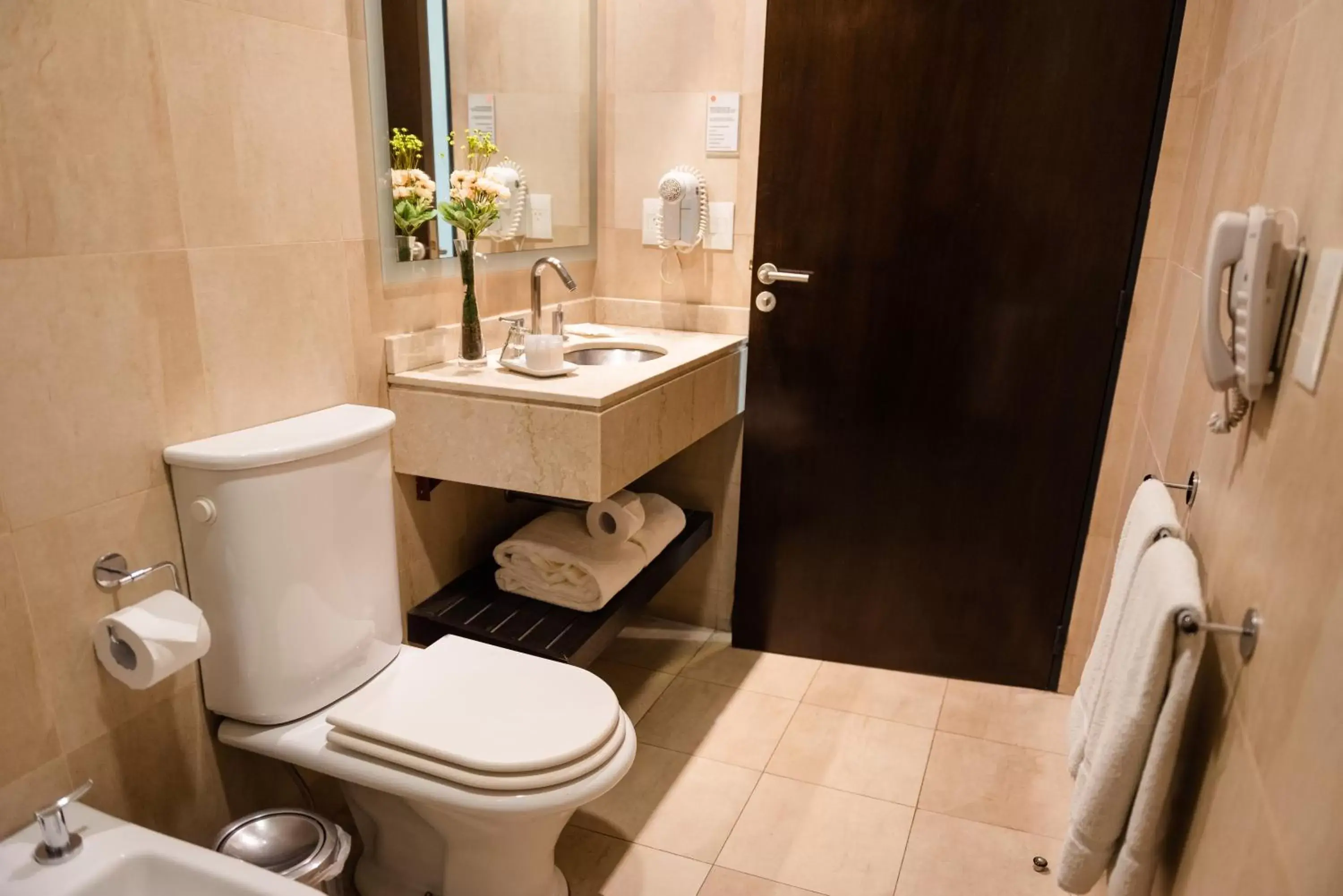 Bathroom in Icaro Suites