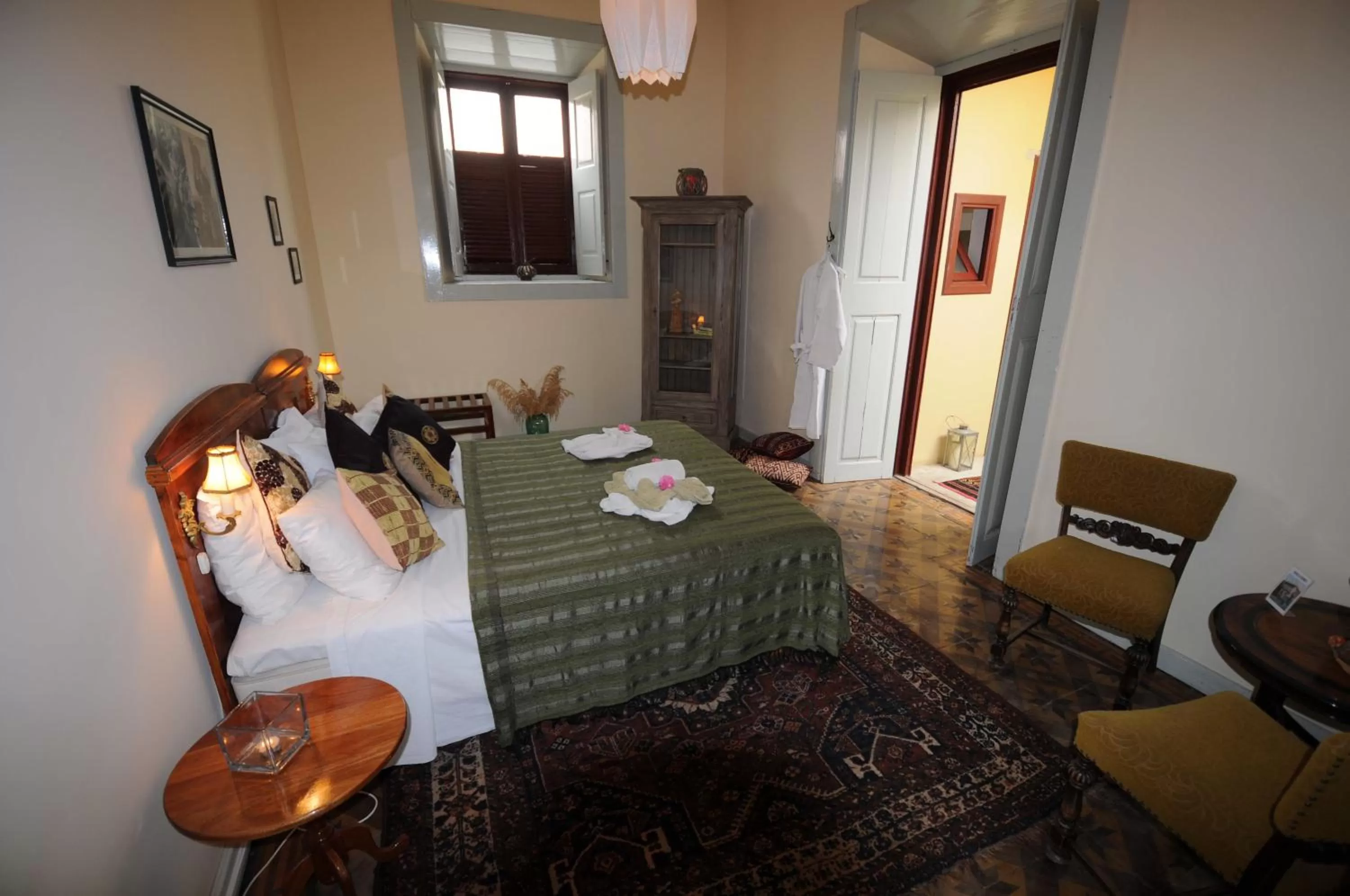 Photo of the whole room, Bed in The Colonial Guest House