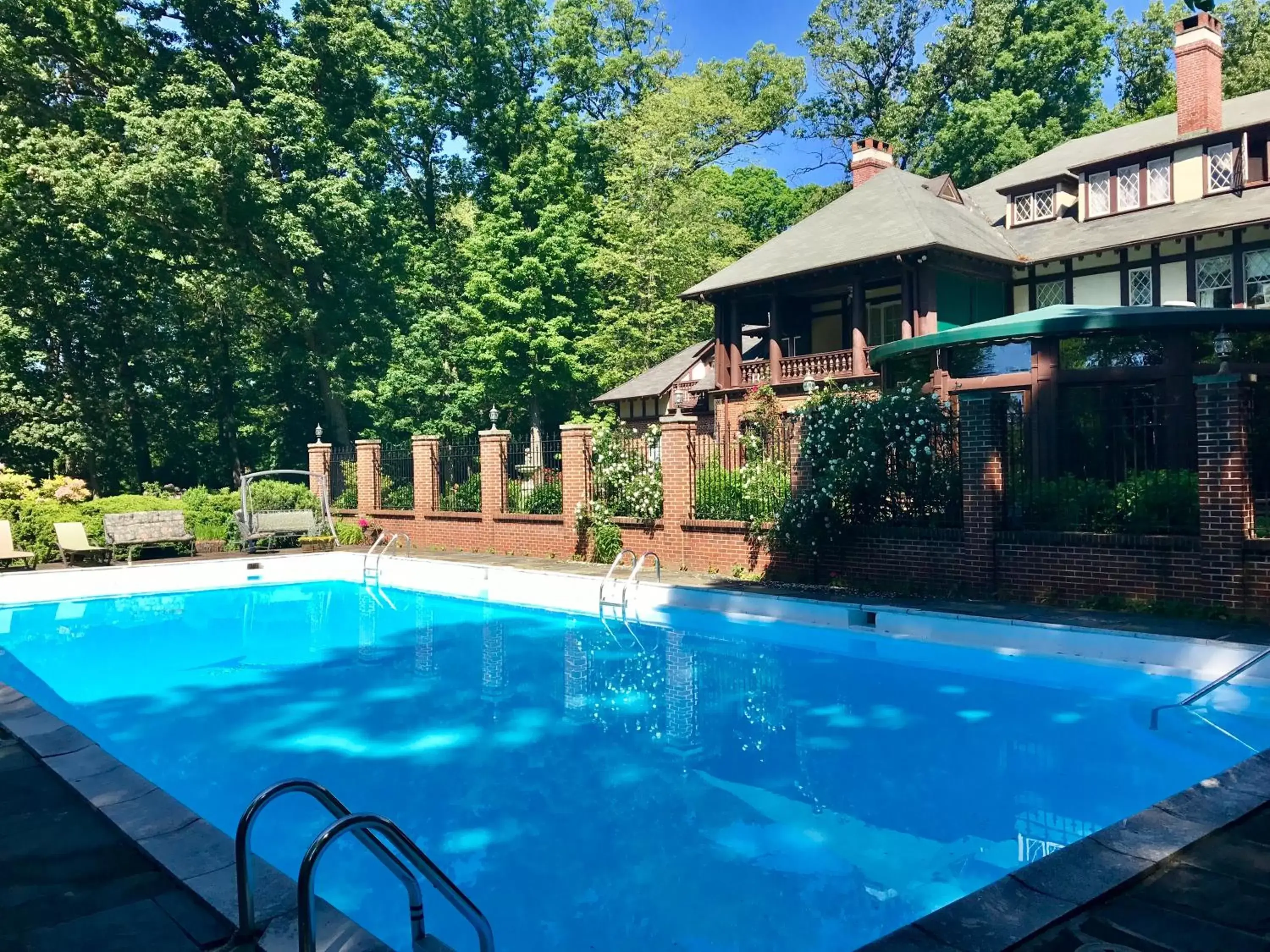 Swimming Pool in Gramercy Mansion