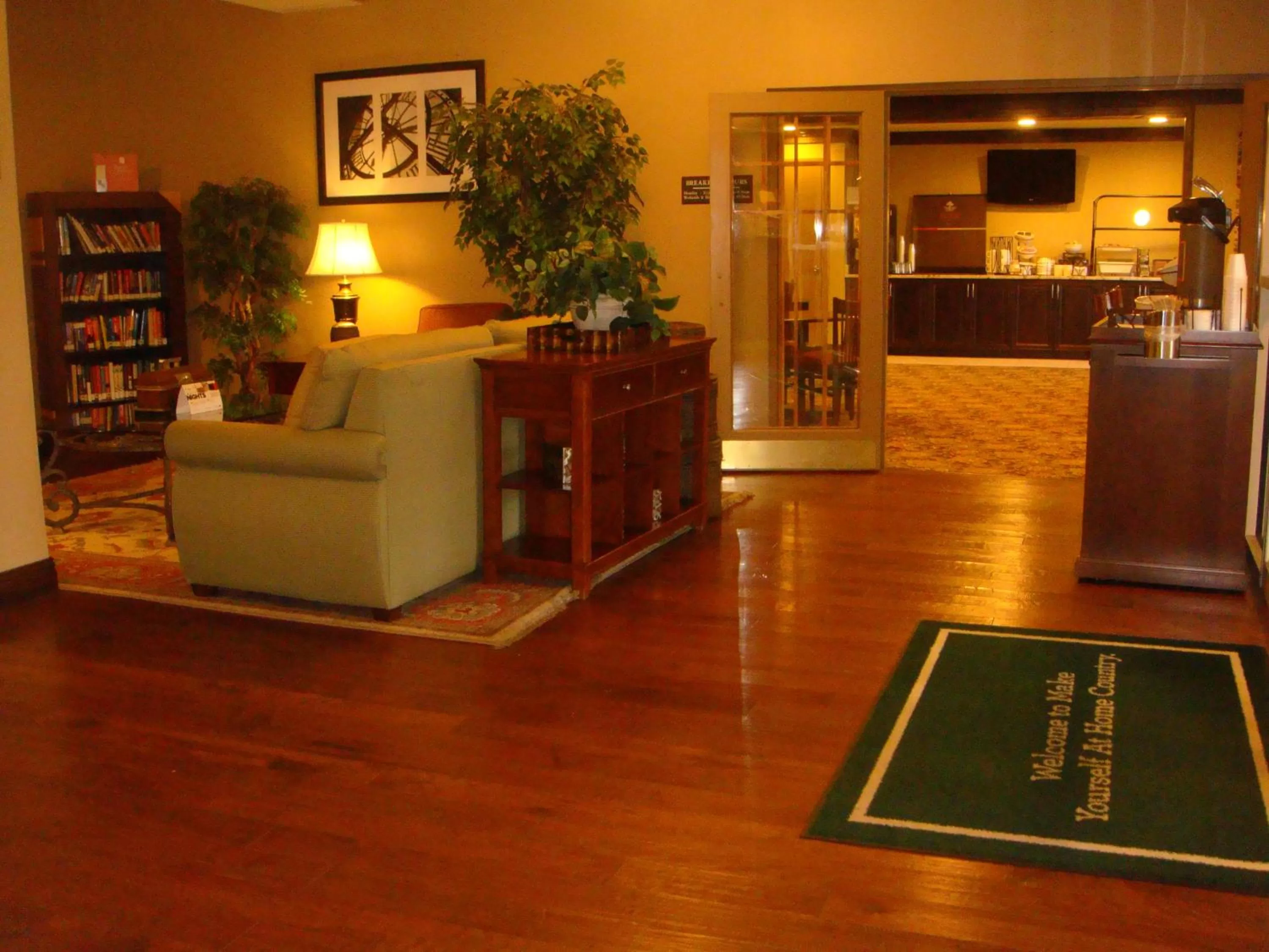 Lobby or reception in Country Inn & Suites by Radisson, Norcross, GA