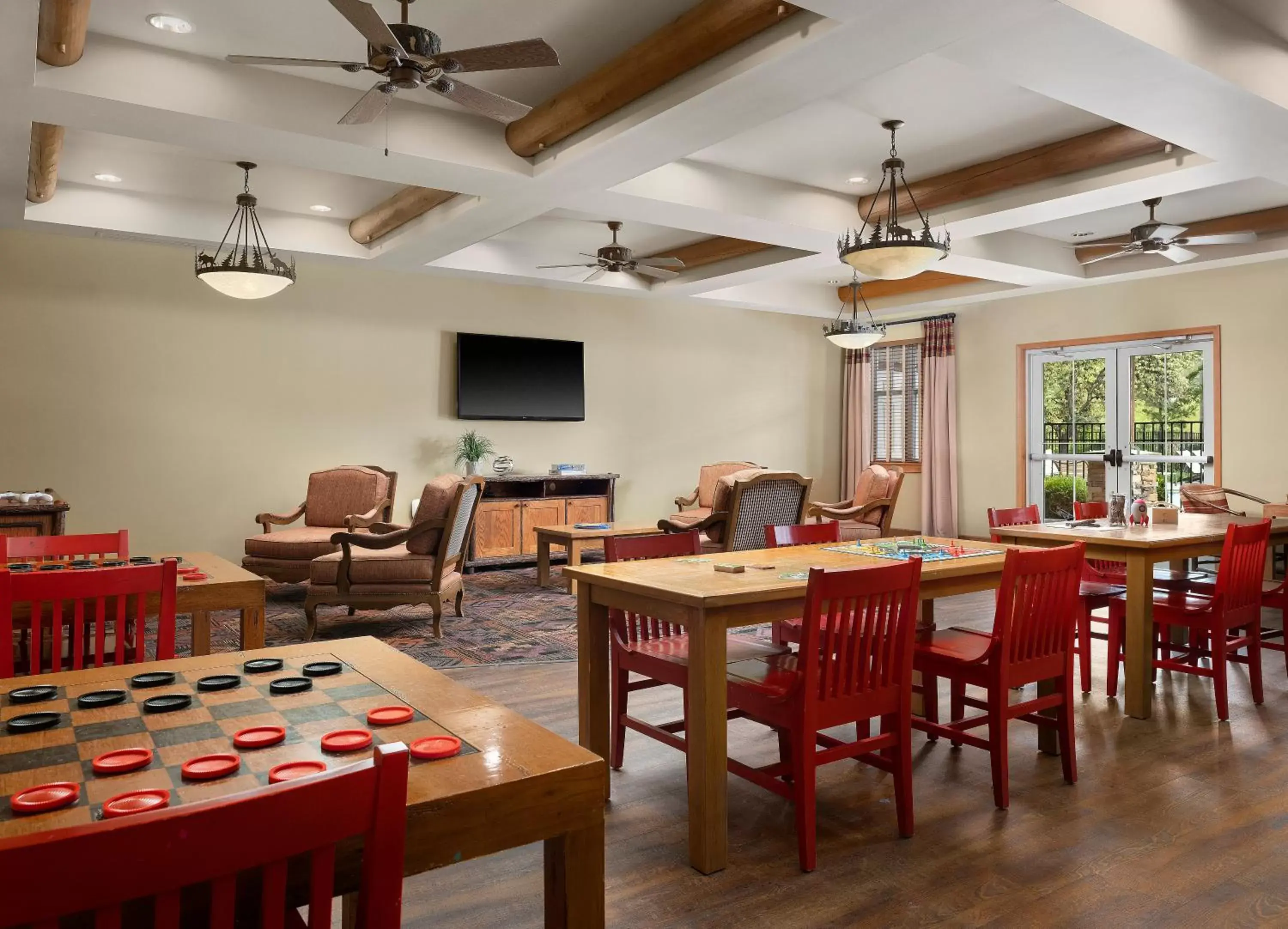 Activities, Restaurant/Places to Eat in Hyatt Vacation Club at The Lodges at Timber Ridge